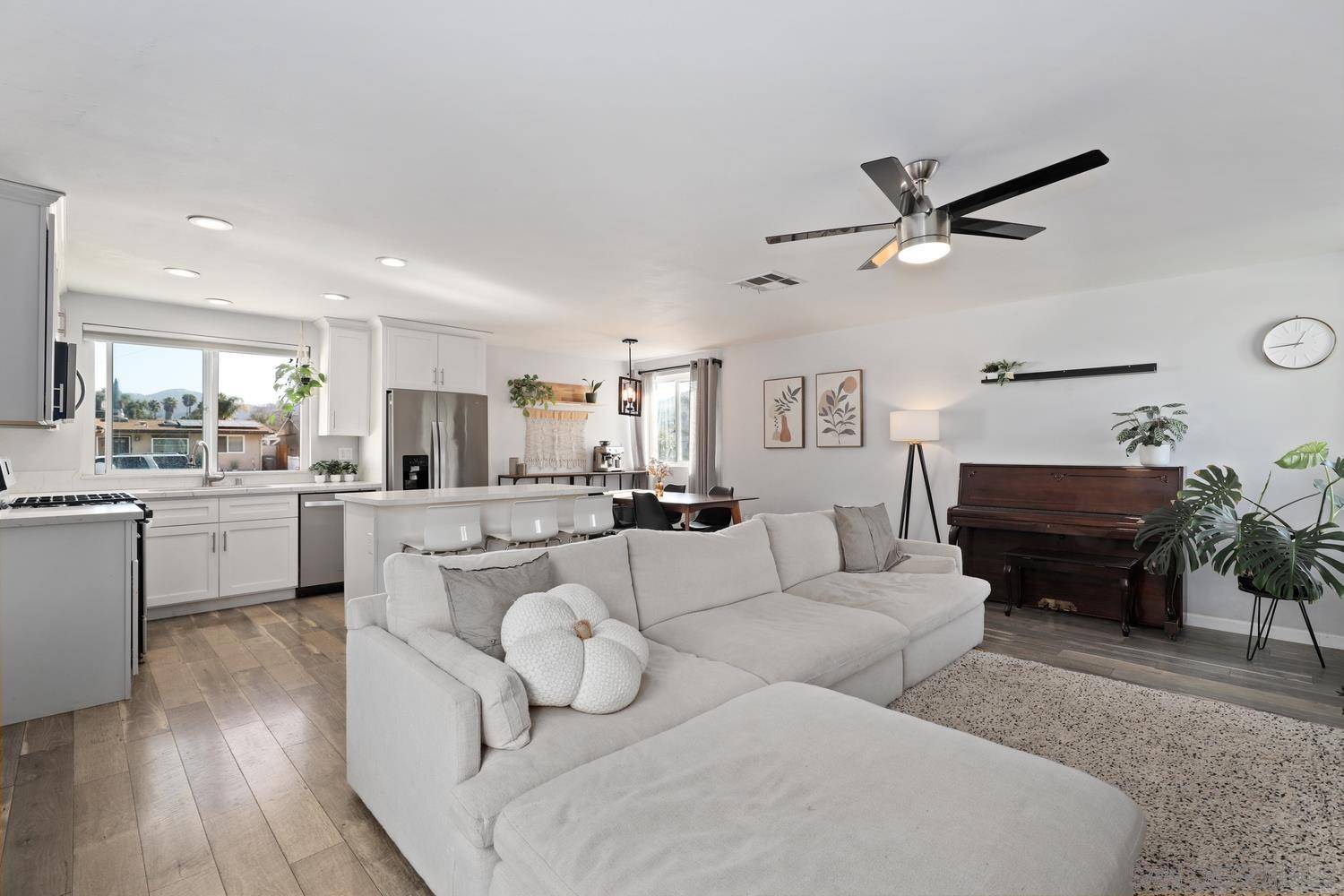 Poway, CA 92064,13140 Leaila Ln