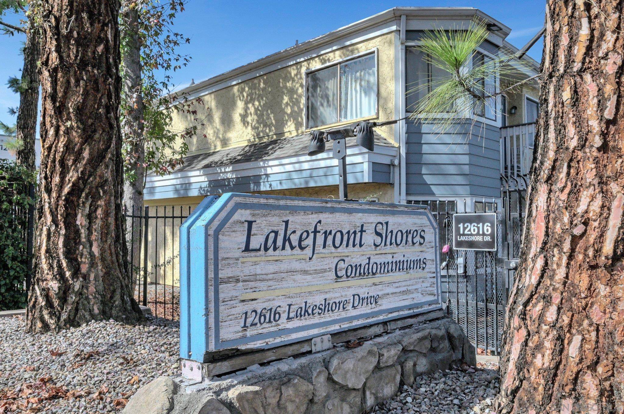 Lakeside, CA 92040,12616 Lakeshore Dr #6