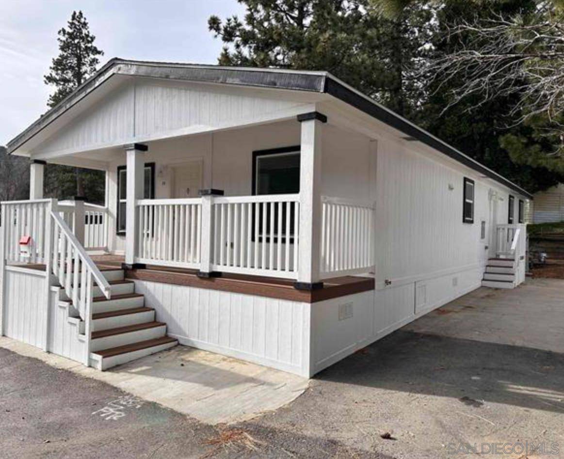 Crestline, CA 92325,22899 Byron Road #29