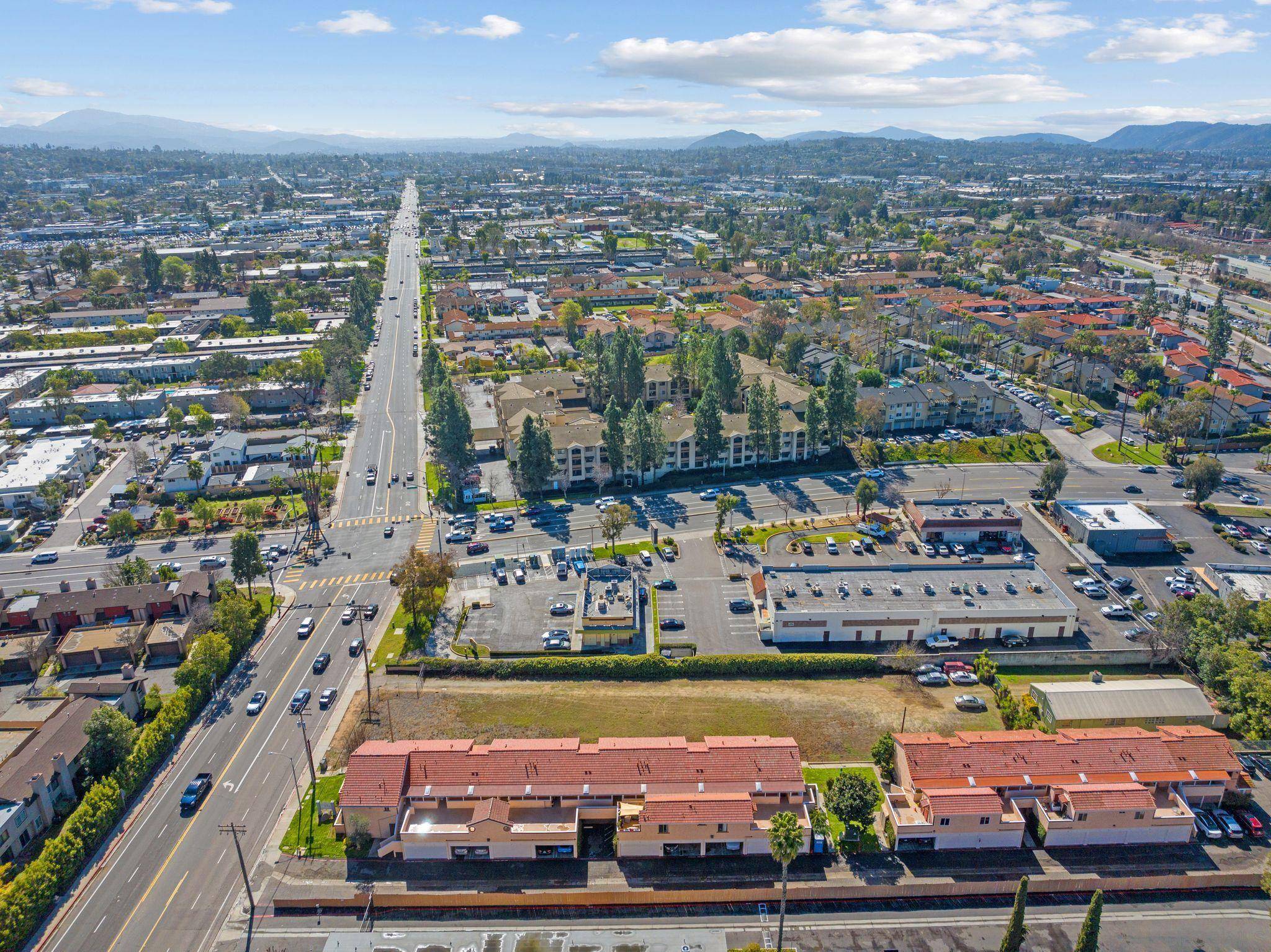 Escondido, CA 92026,1325 N Broadway #1