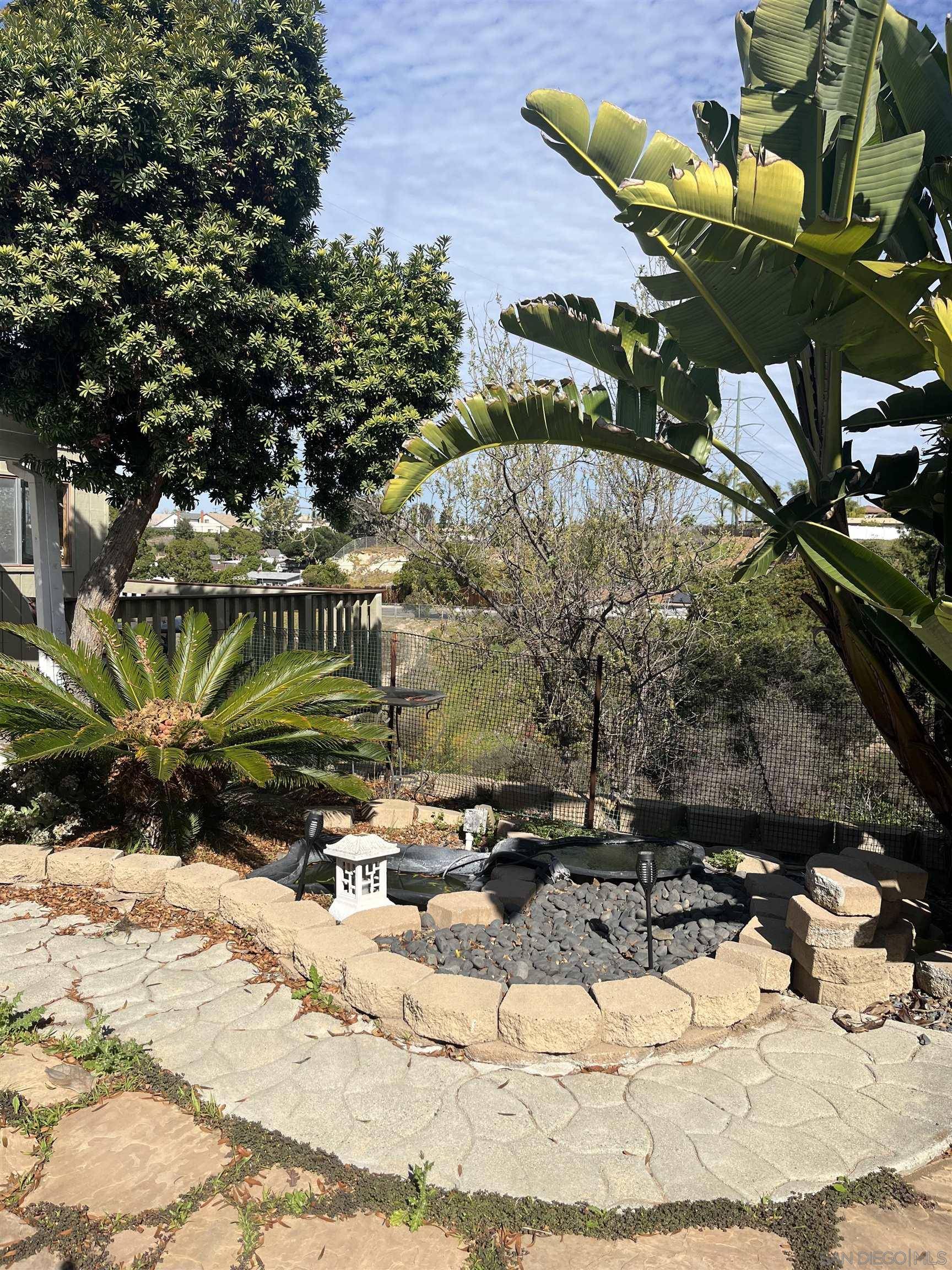 San Diego, CA 92117,5002 Triana St
