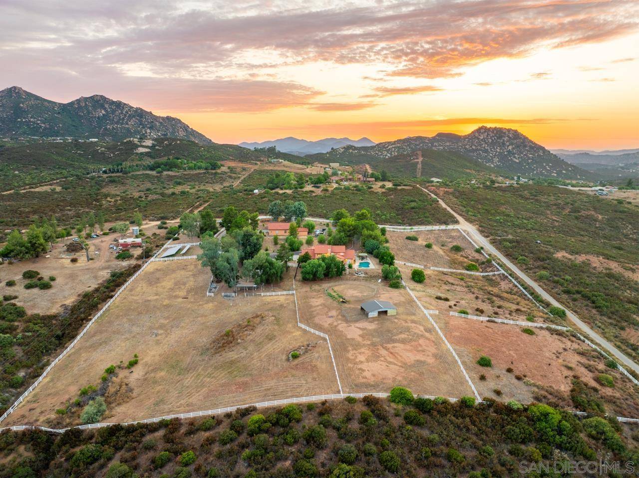 Ramona, CA 92065,15091 Chemise Creek Rd