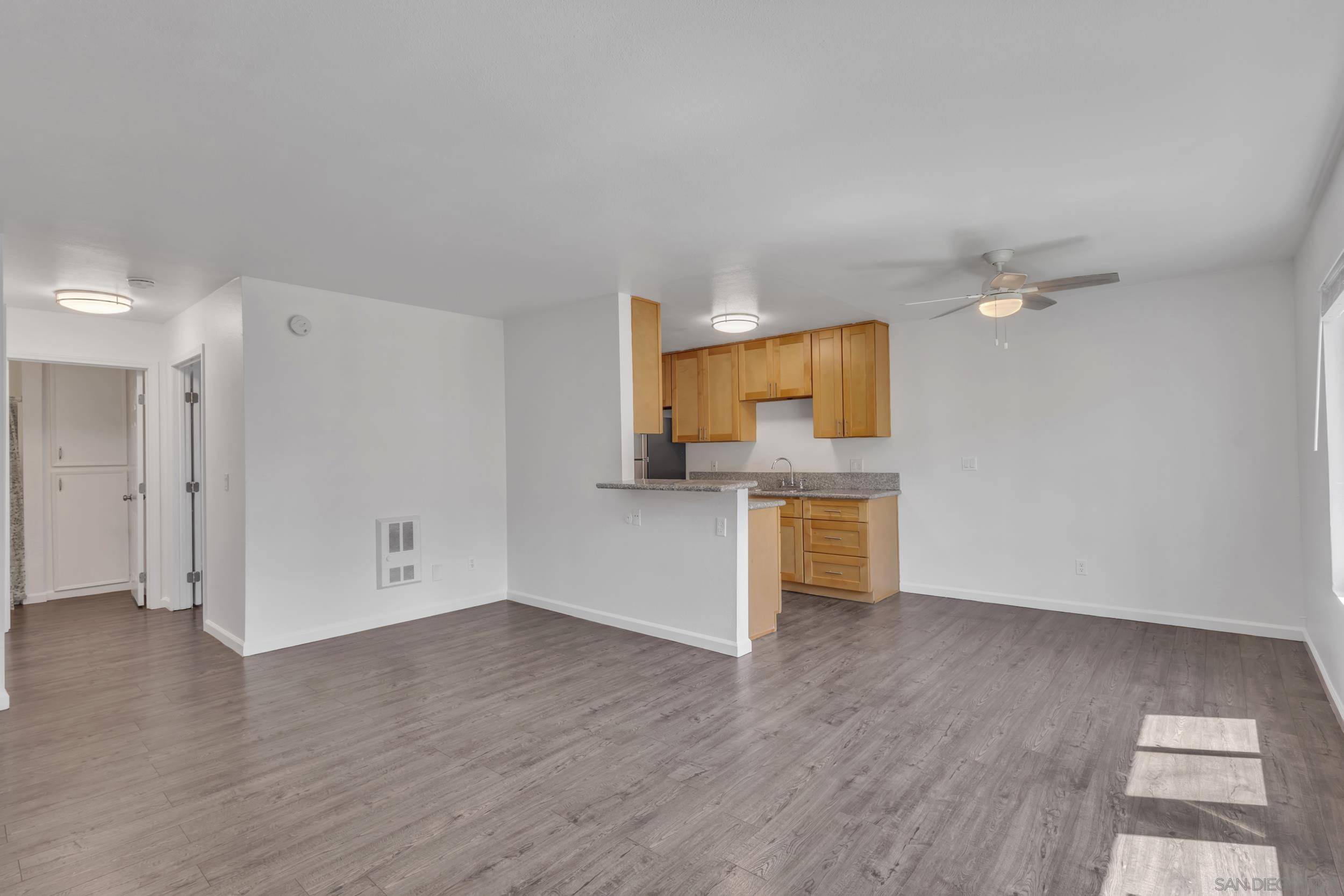 San Diego, CA 92105,1621 Pentecoast ##6
