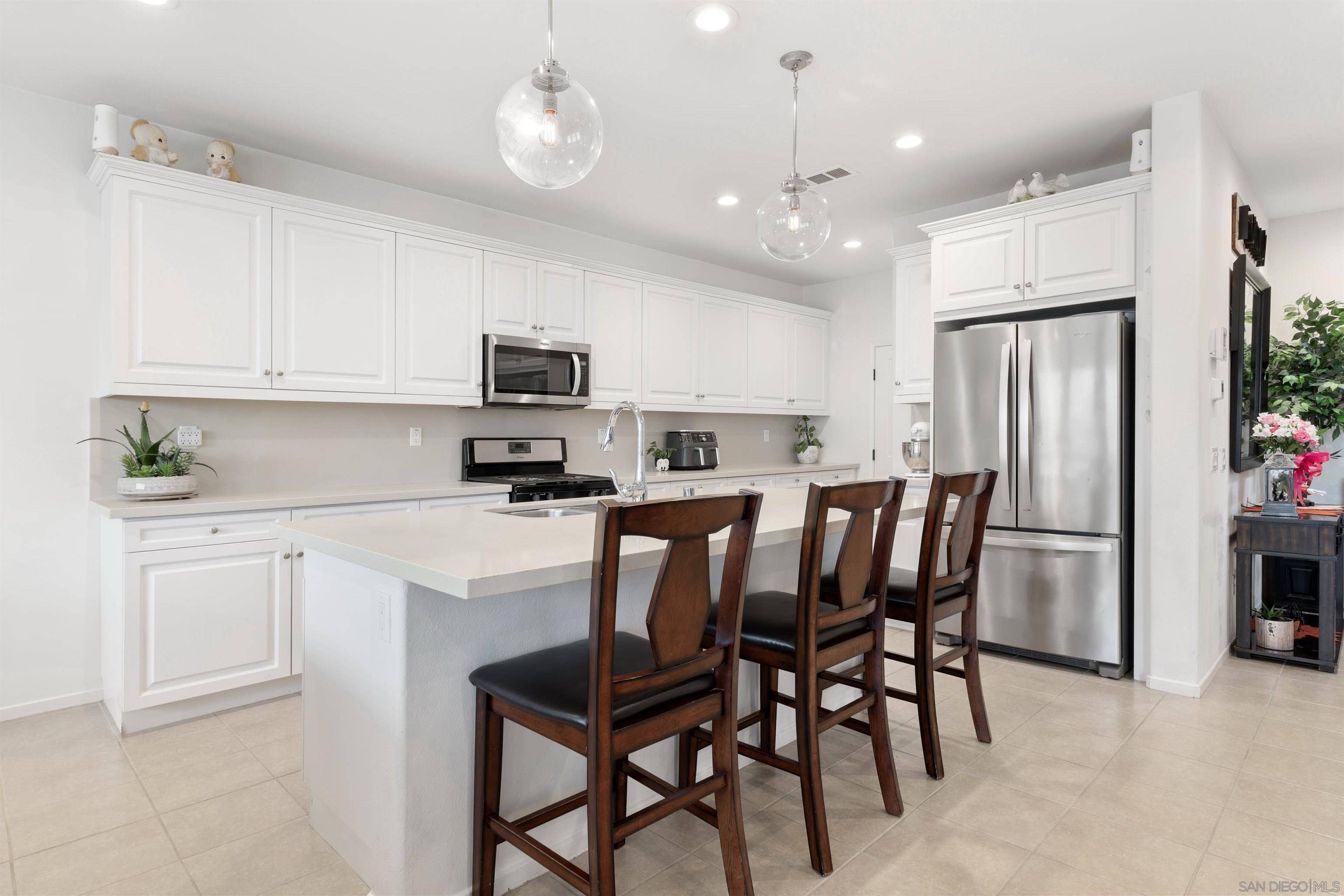 Chula Vista, CA 91913,1075 Camino Marcela