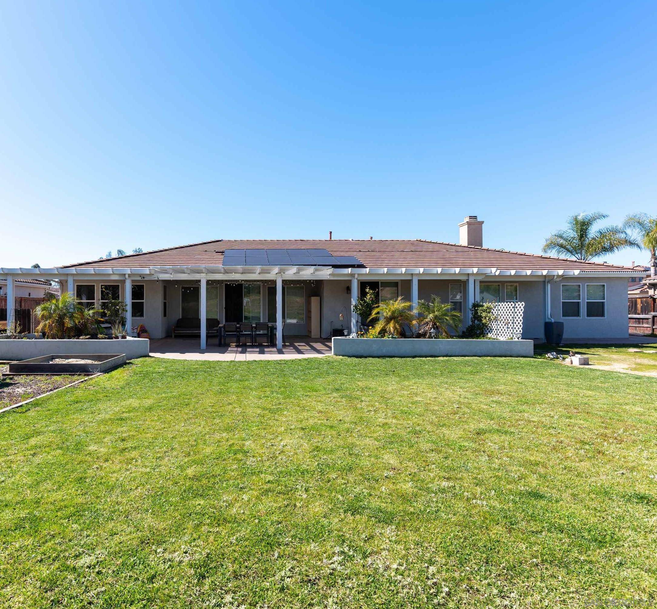 Fallbrook, CA 92028,2352 Clearcrest Ln