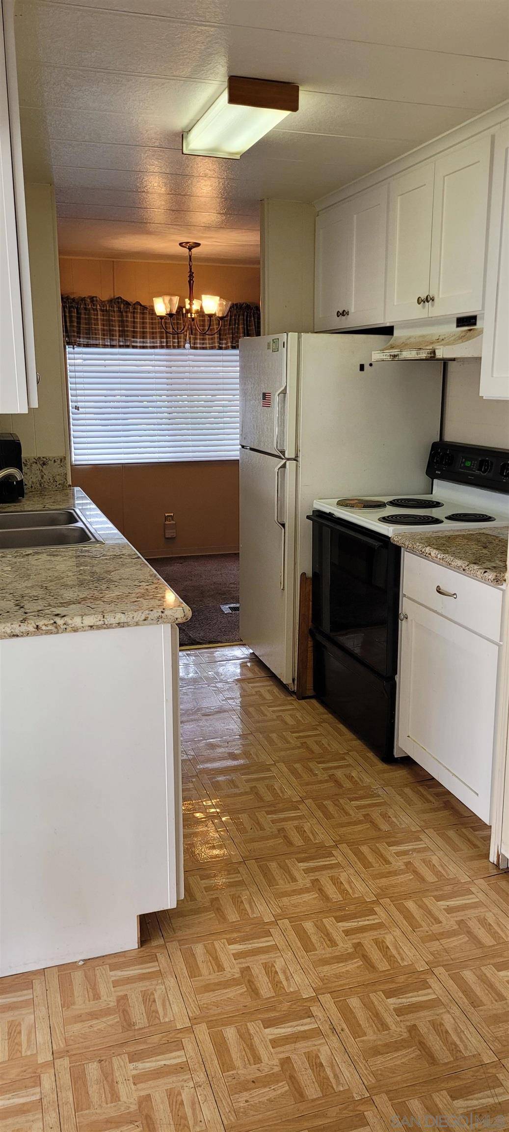 Poway, CA 92064,14004 Jasmine Ave #260