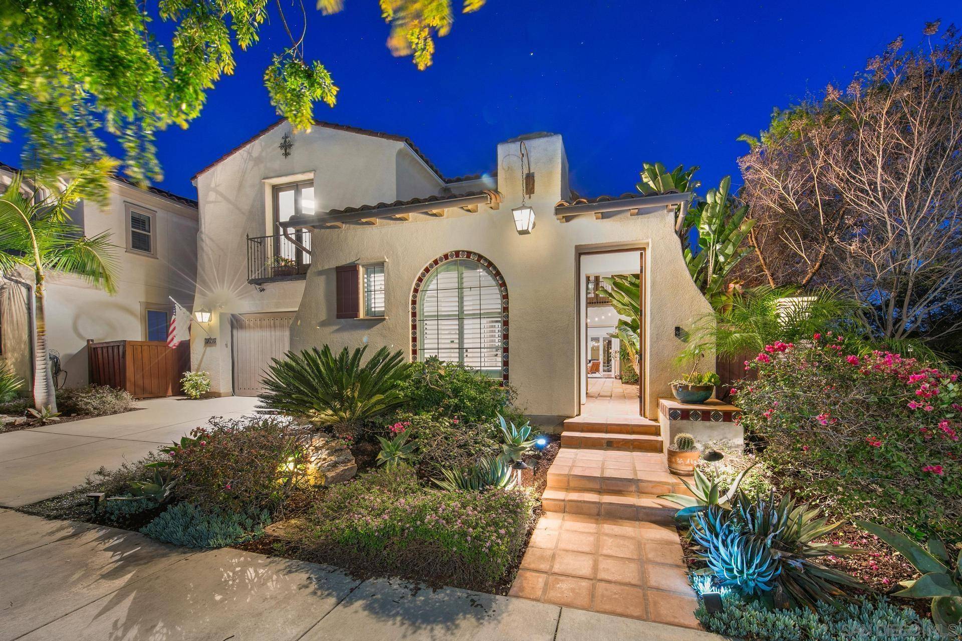 Carlsbad, CA 92010,3605 Four Peaks St
