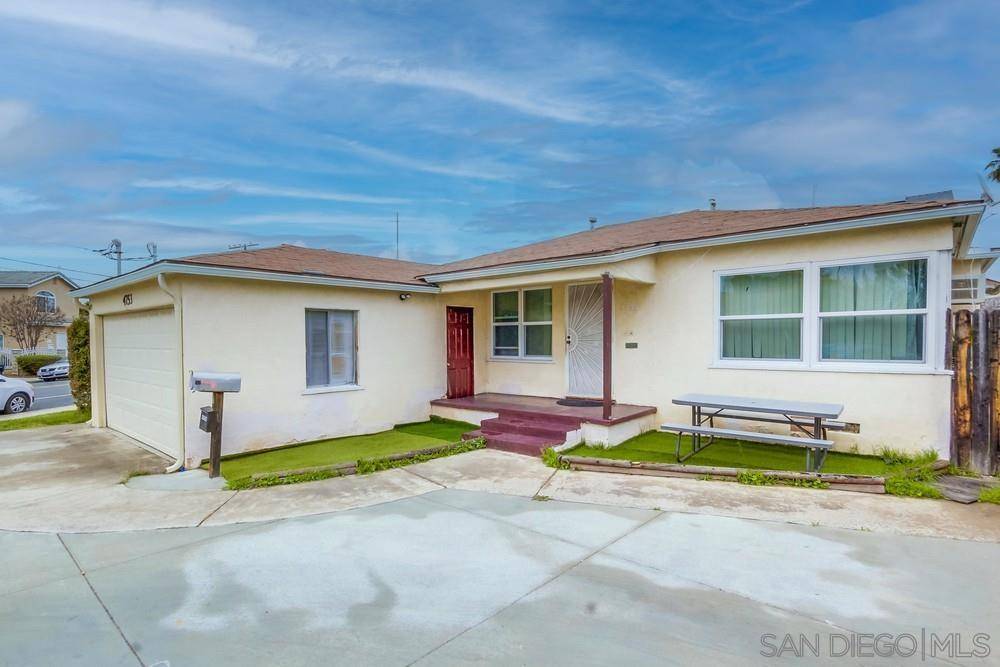 San Diego, CA 92115,4753-4755 63rd Street