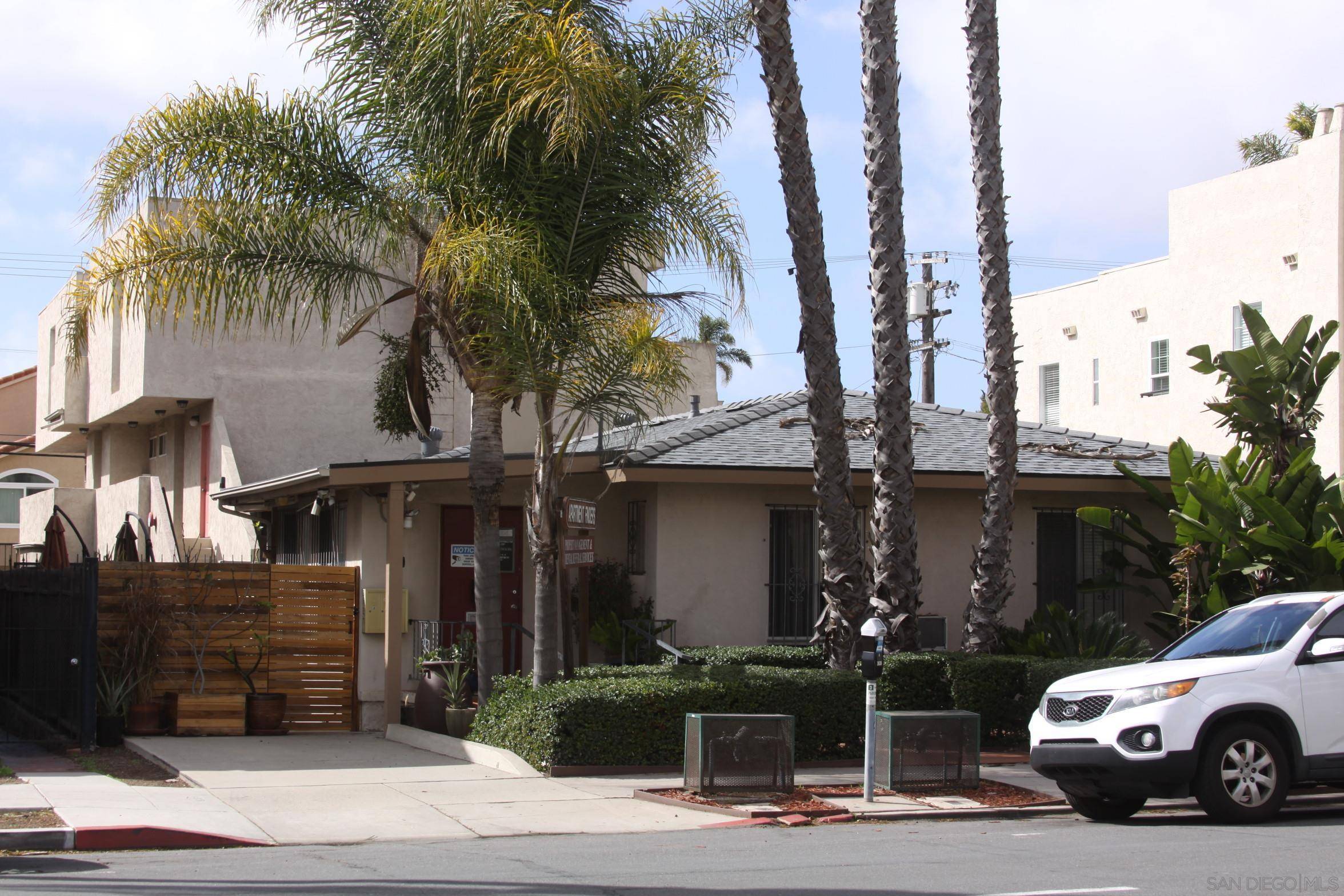 San Diego, CA 92103,3664 4th Avenue
