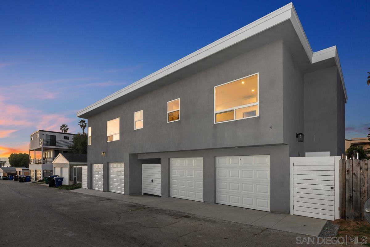 San Diego, CA 92117,4821-4825 Iroquois Ave