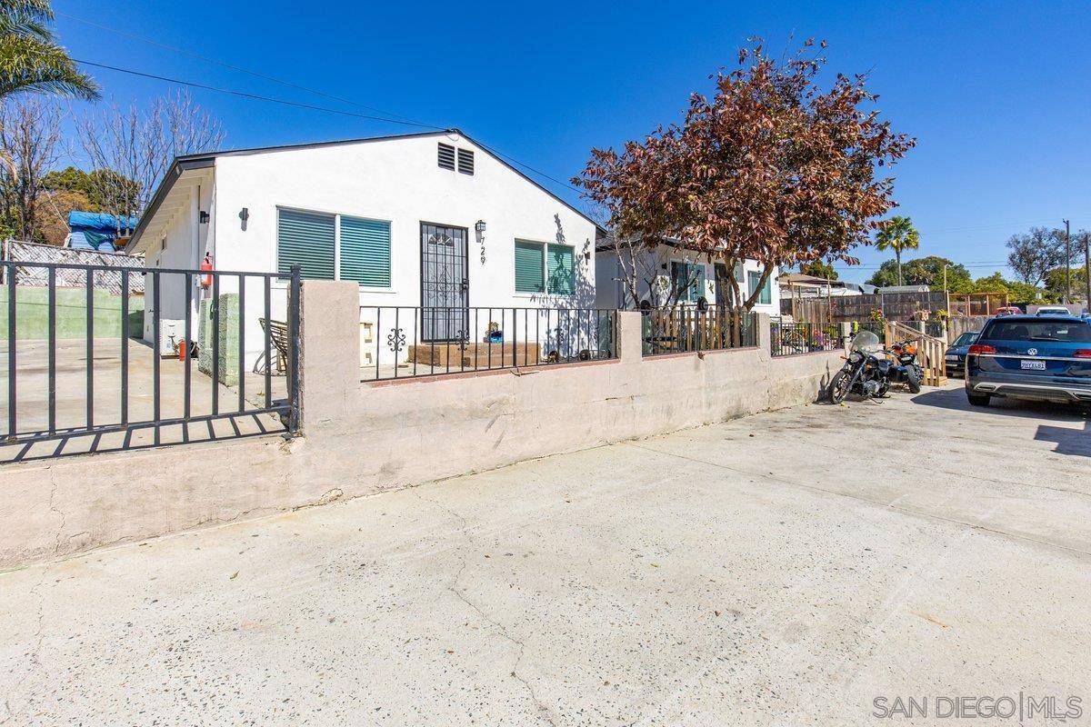 San Diego, CA 92114,719-31 N 63rd St