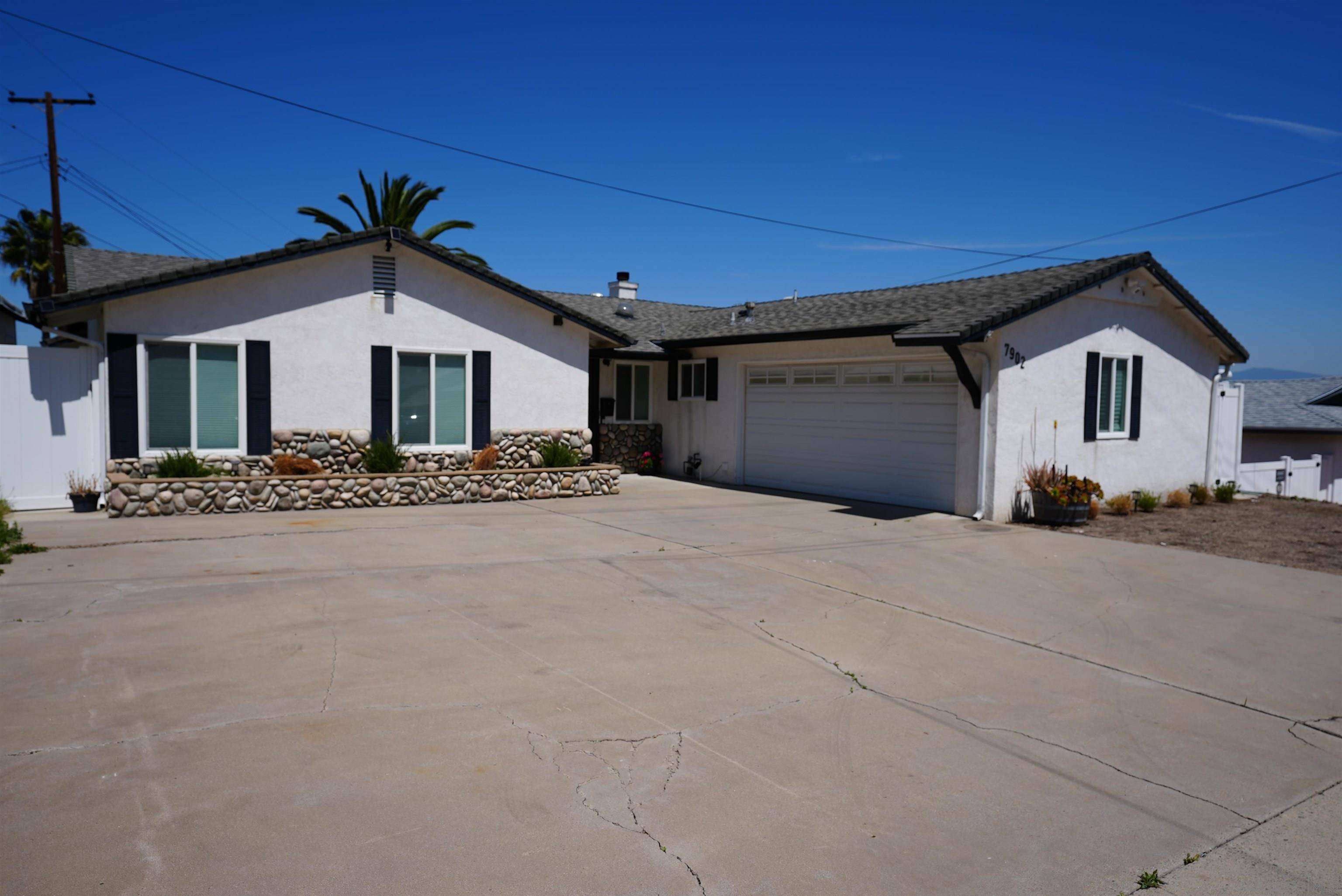 Santee, CA 92071,7902 Poplin Dr