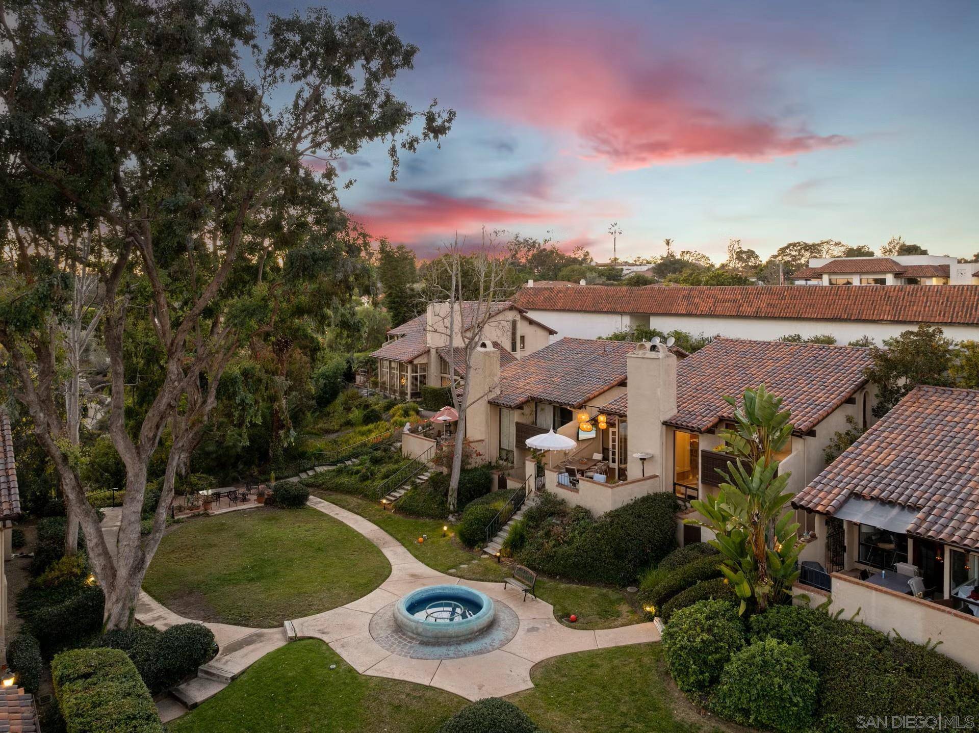 Rancho Santa Fe, CA 92067,16936 Via de Santa Fe