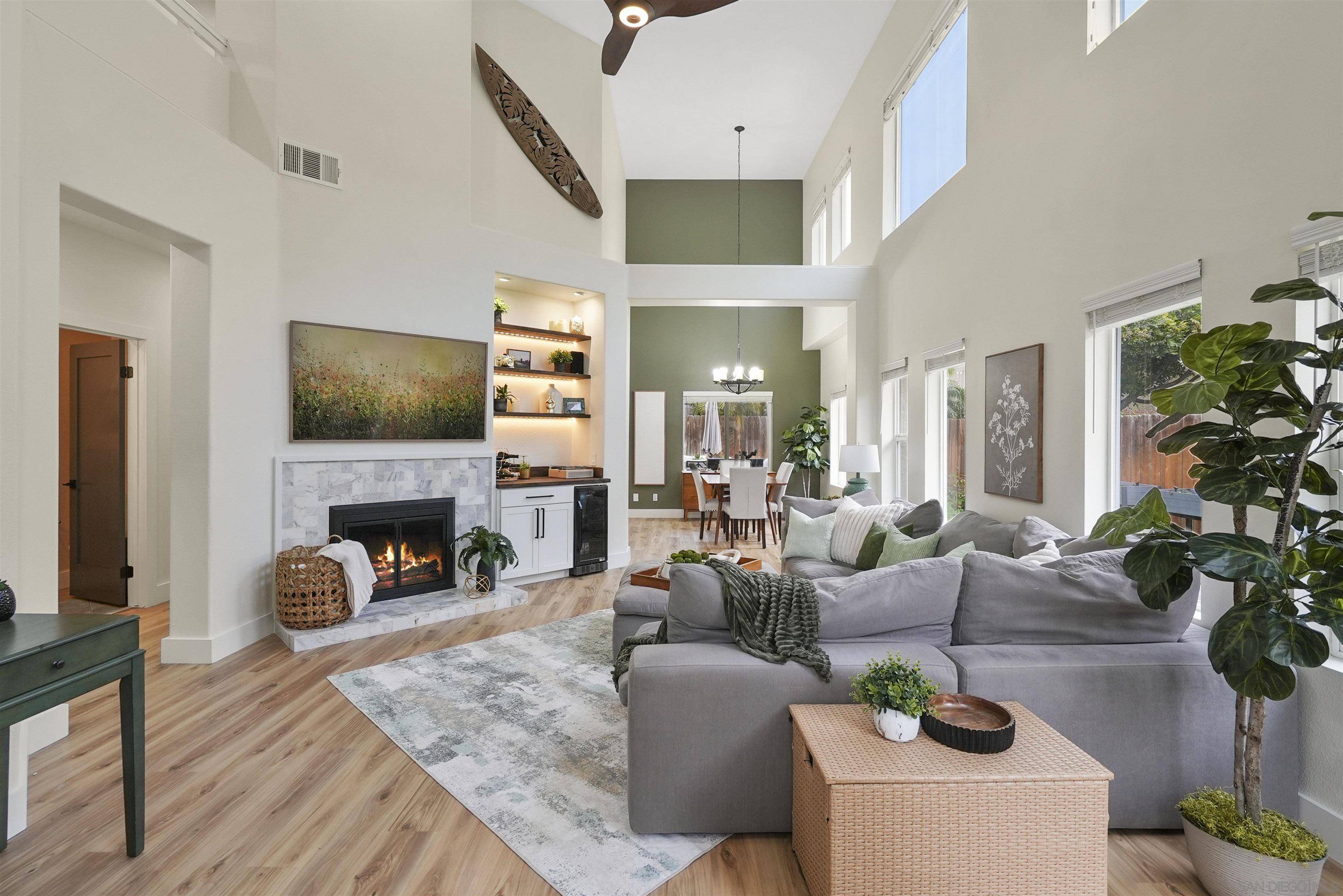Carlsbad, CA 92009,2917 Platinum Pl