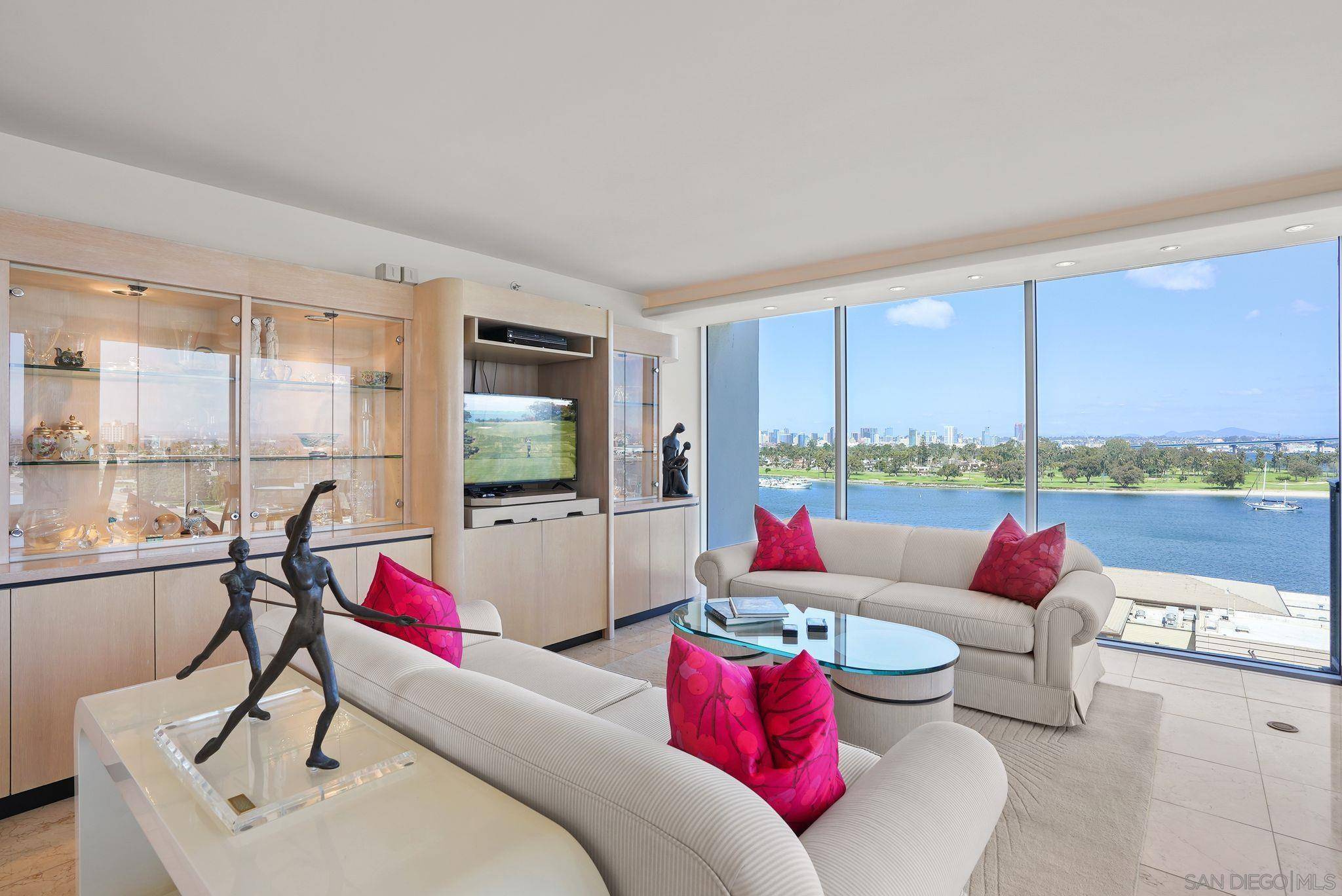 Coronado, CA 92118,1810 Avenida del Mundo #703