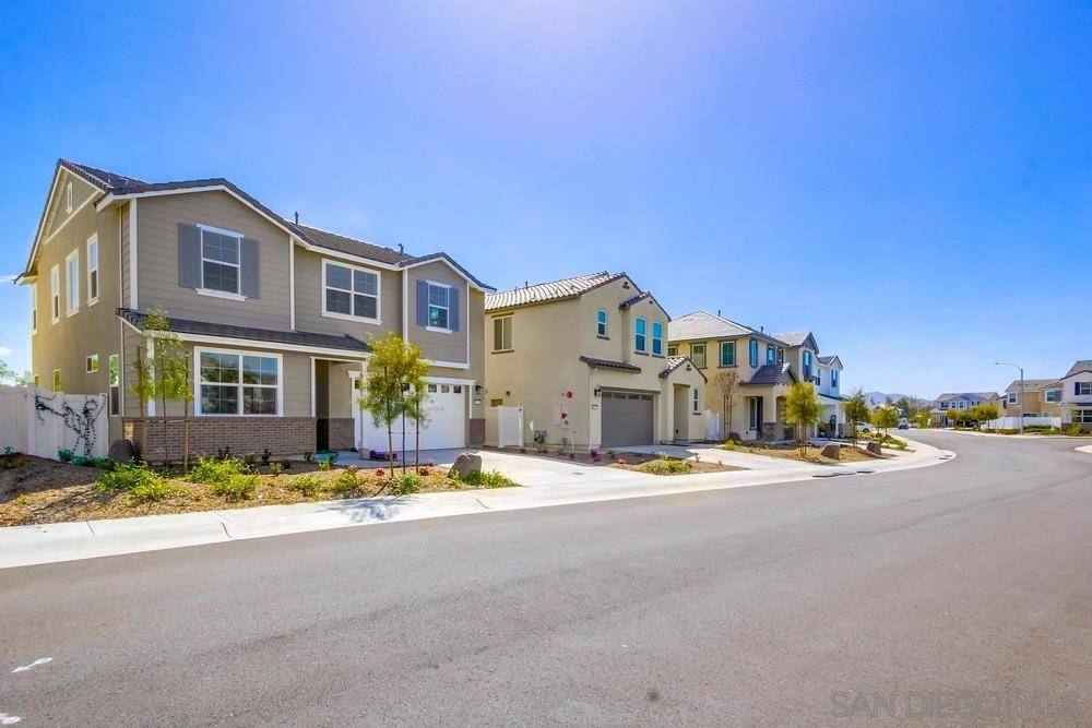 Santee, CA 92071,10349 River Bluff