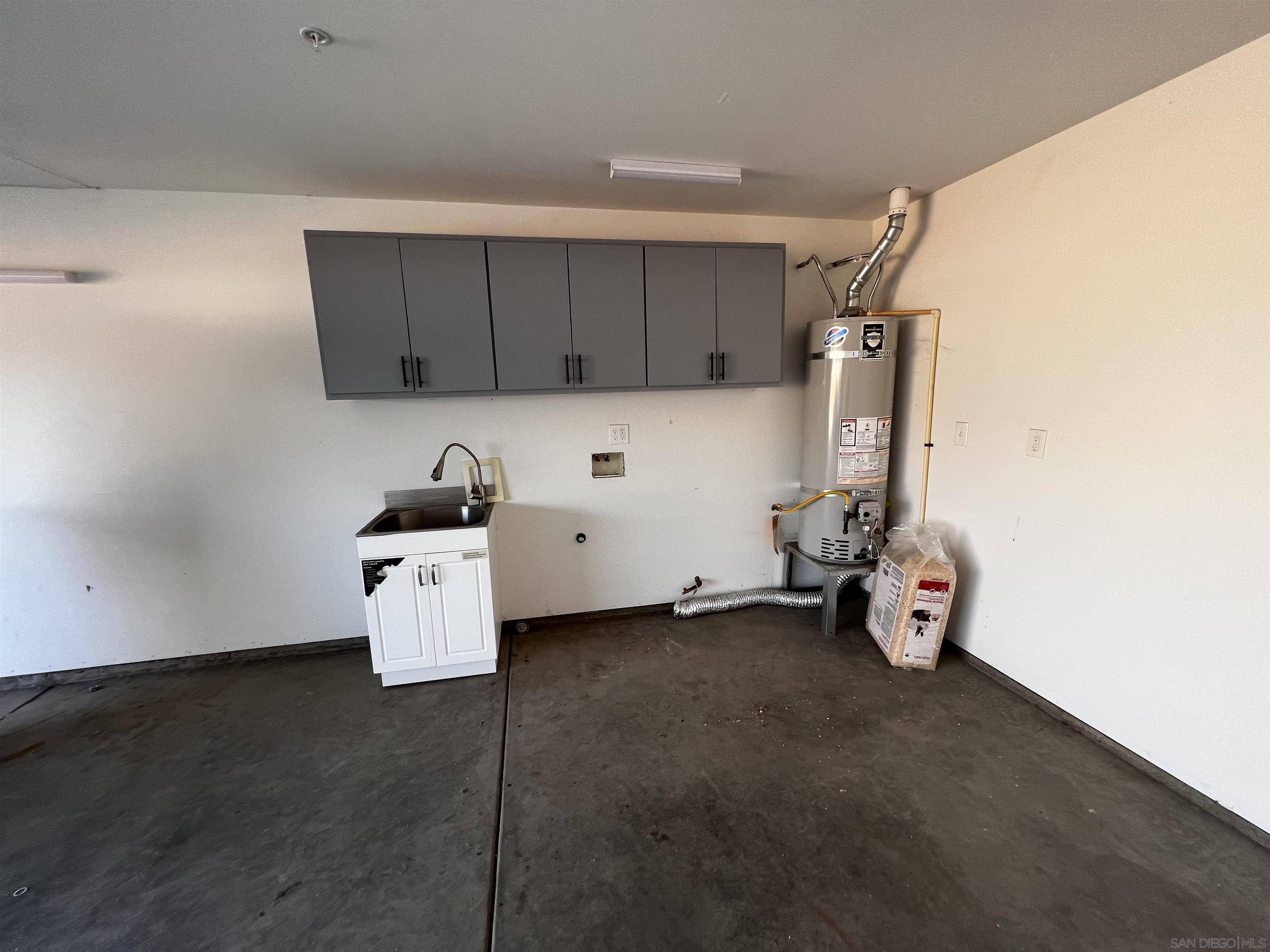 Brawley, CA 92227,1628 A St.