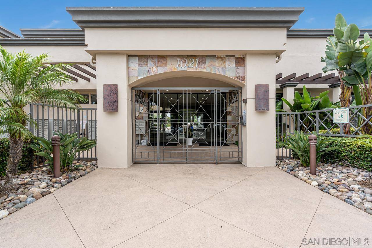 San Diego, CA 92106,1021 Scott St #127