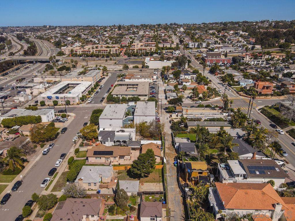 San Diego, CA 92110,2419 Chicago Street