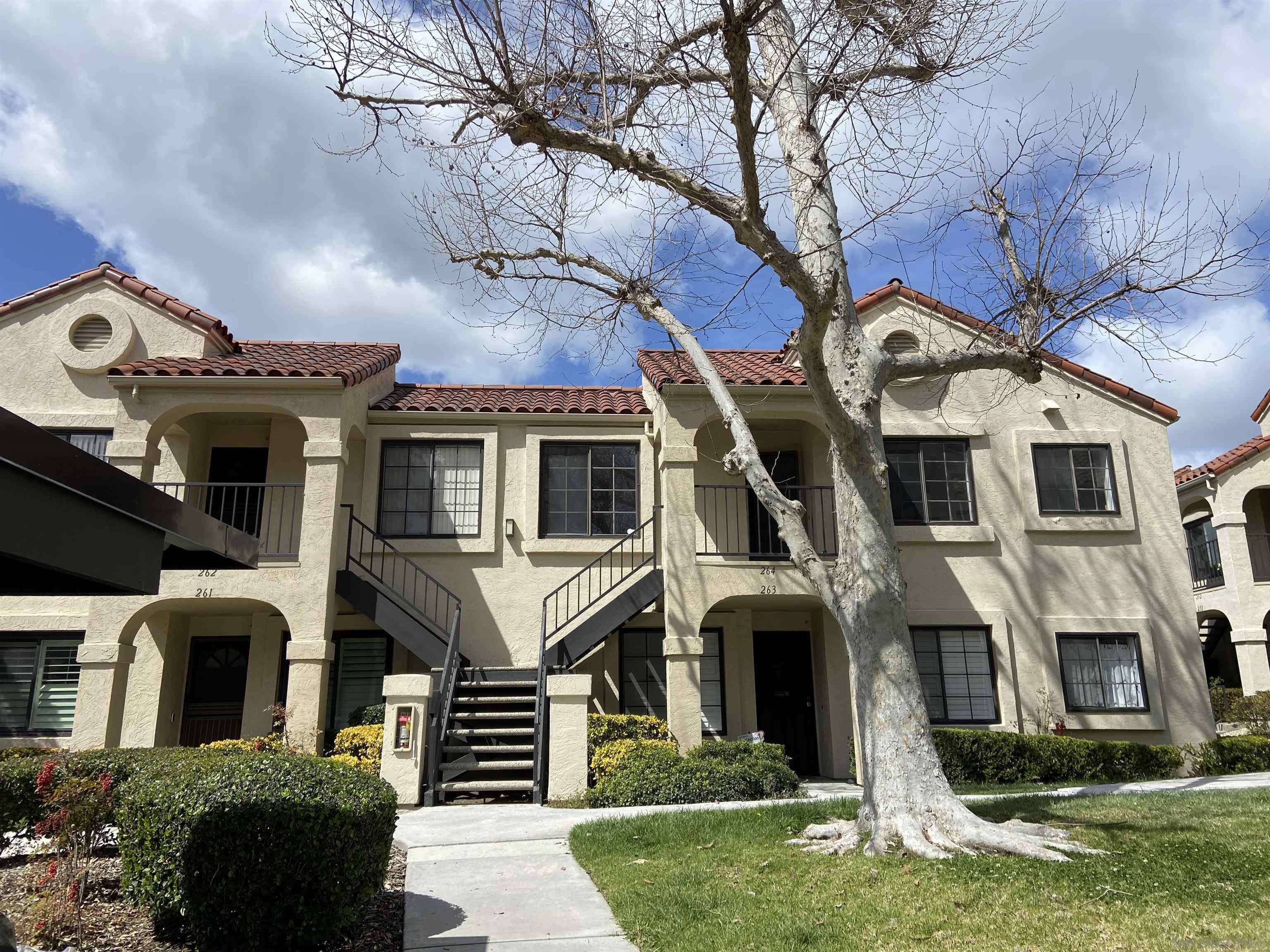 San Diego, CA 92128,13227 Wimberly Square #264