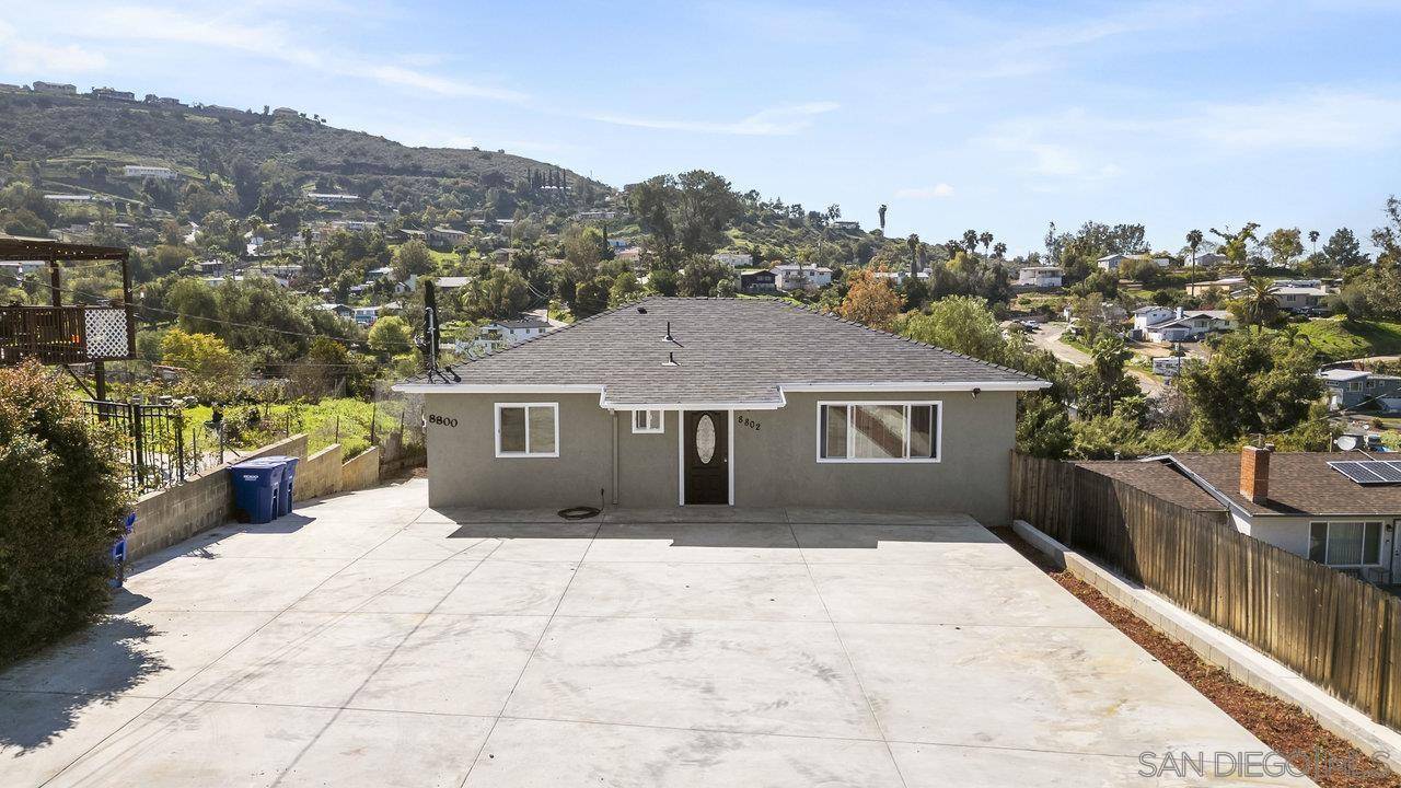 Lakeside, CA 92040,8800 - 8802 Almond Road