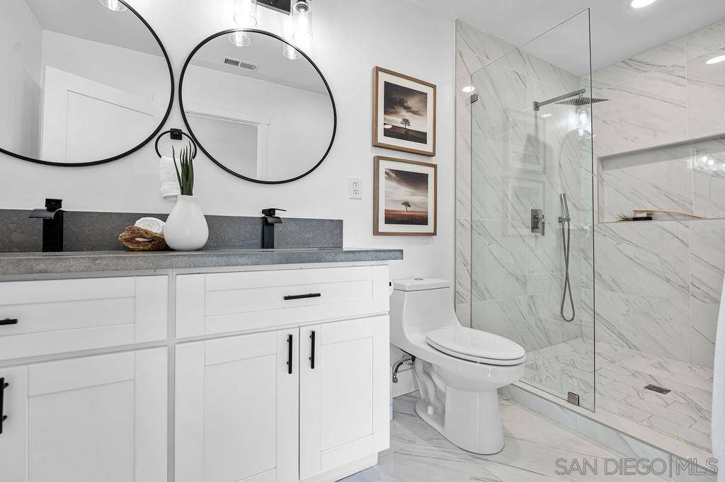 San Diego, CA 92110,5057 September St