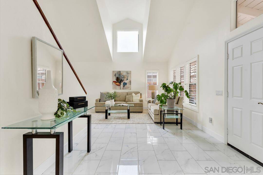 Oceanside, CA 92057,53 Avenida Descanso