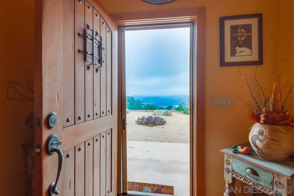 Lakeside, CA 92040,12448 Yerba Valle Rd