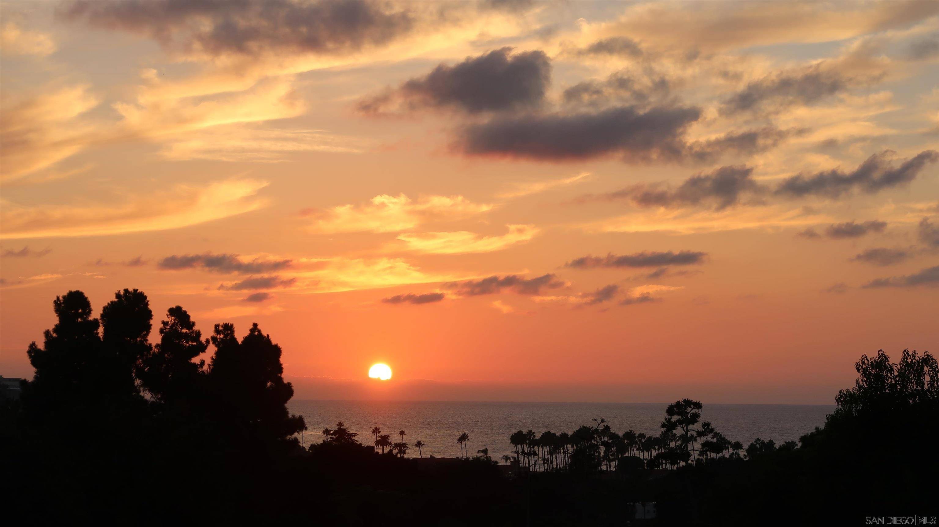 La Jolla, CA 92037,2435 Paseo Dorado