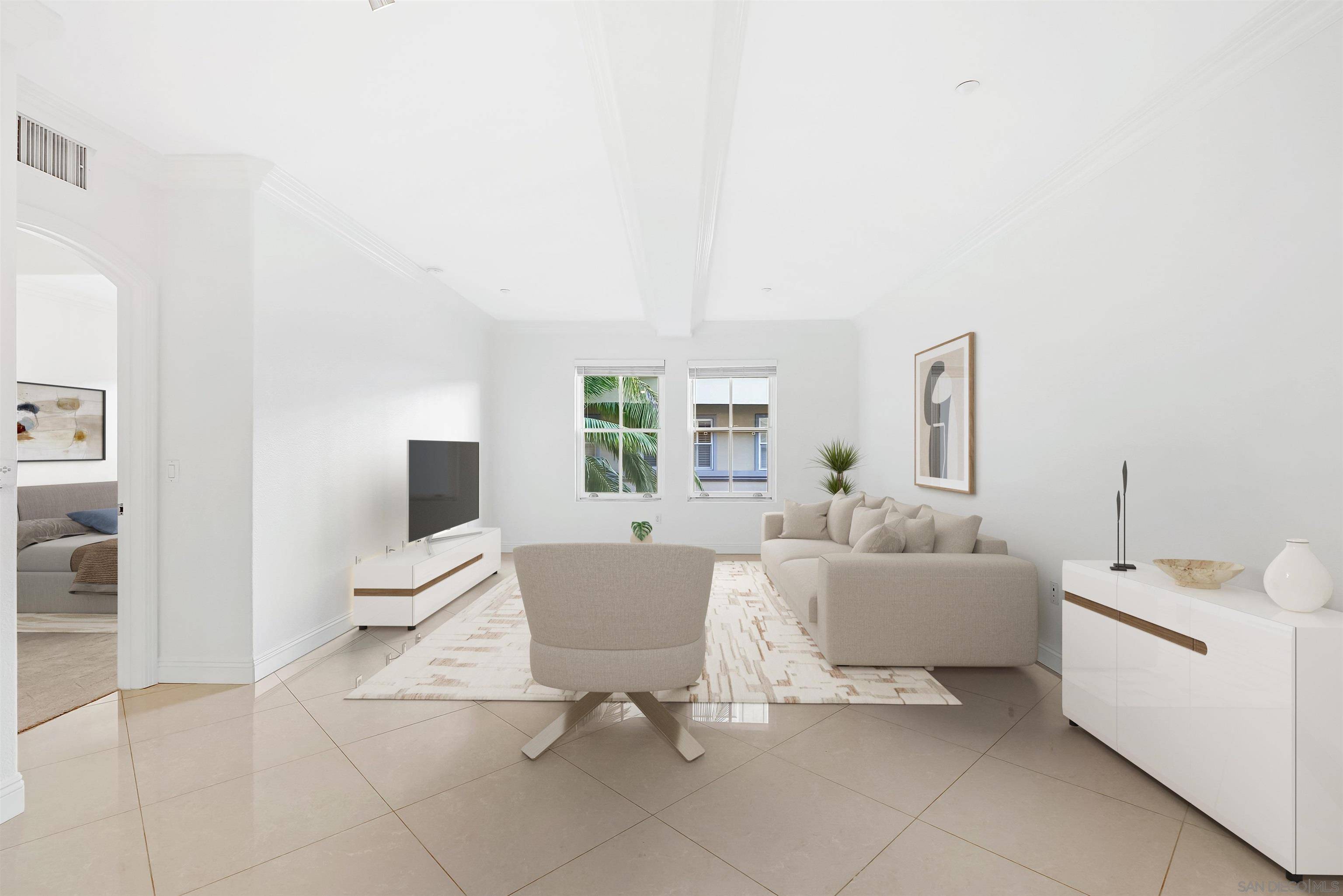 San Diego, CA 92101,301 W G St #314