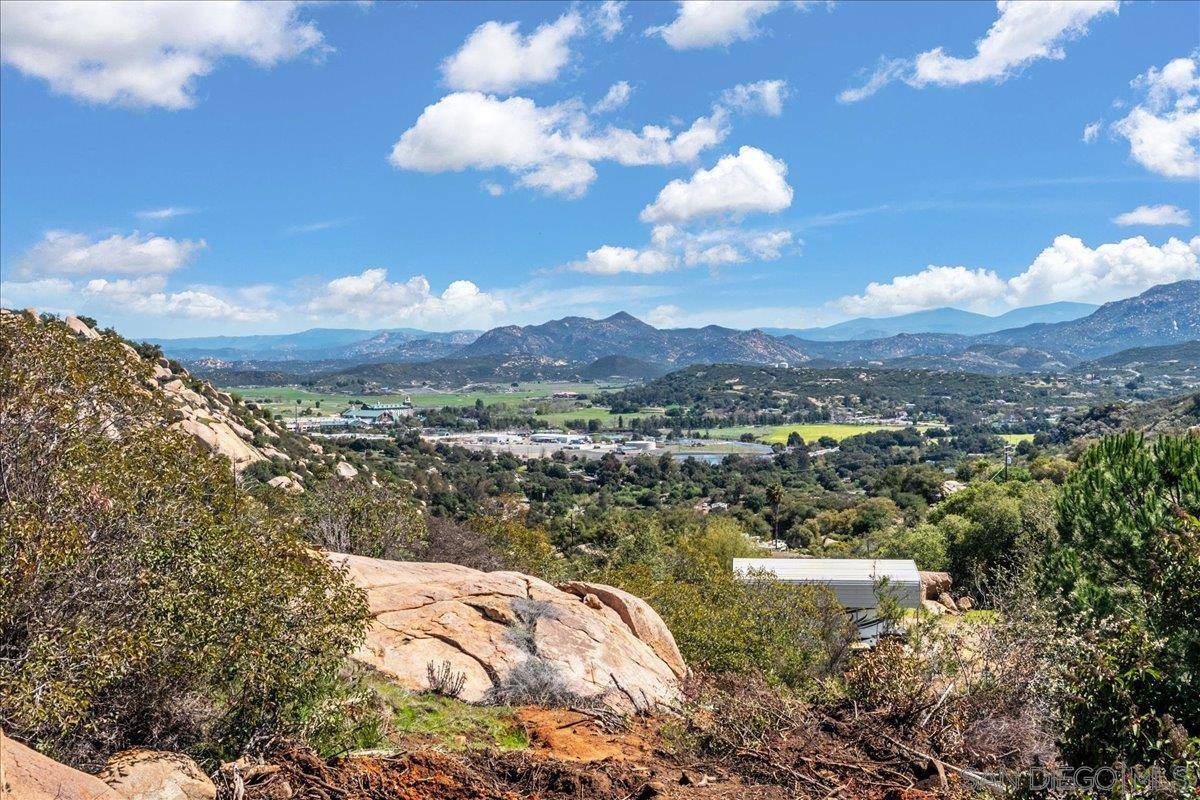 Lakeside, CA 92040,0 Barona Road #82082
