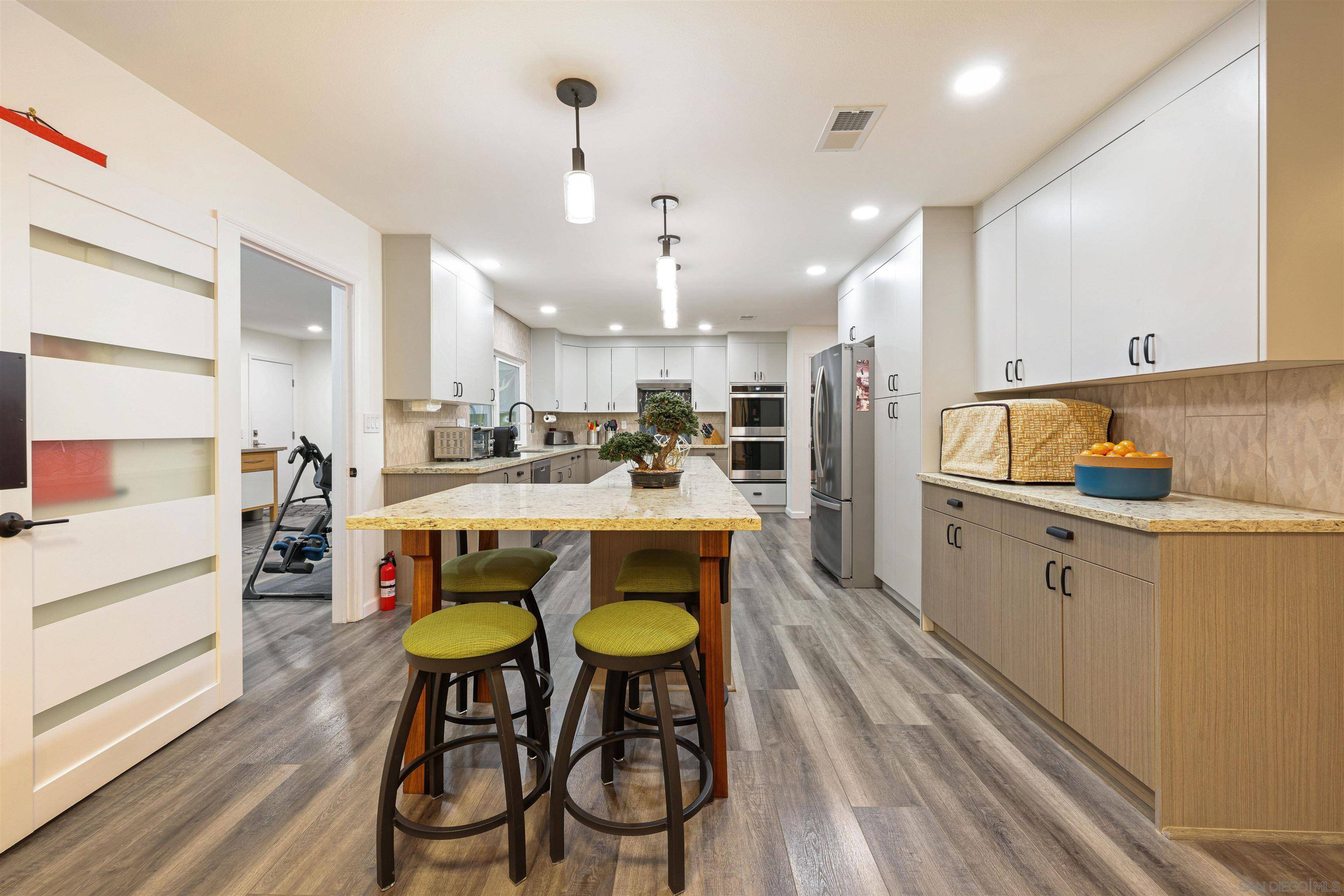 Oceanside, CA 92057,4016 Via Rio Ave