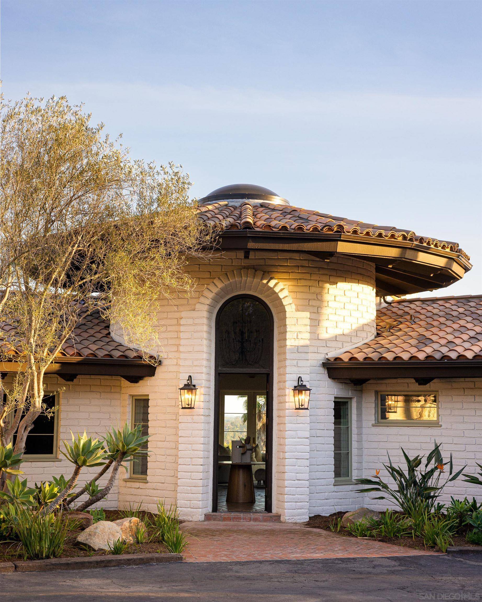 Encinitas, CA 92024,1256 Rancho Encinitas Dr