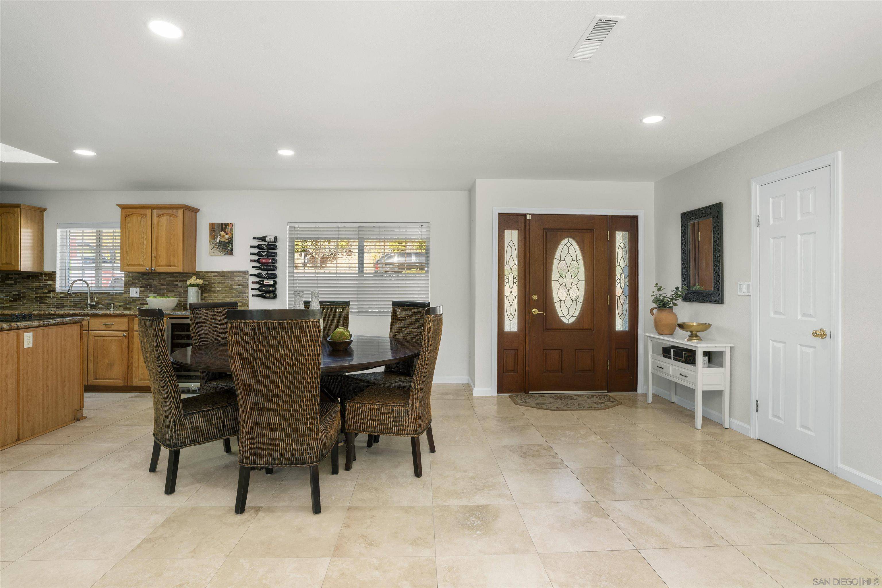 Bonita, CA 91902,236 Camino Elevado