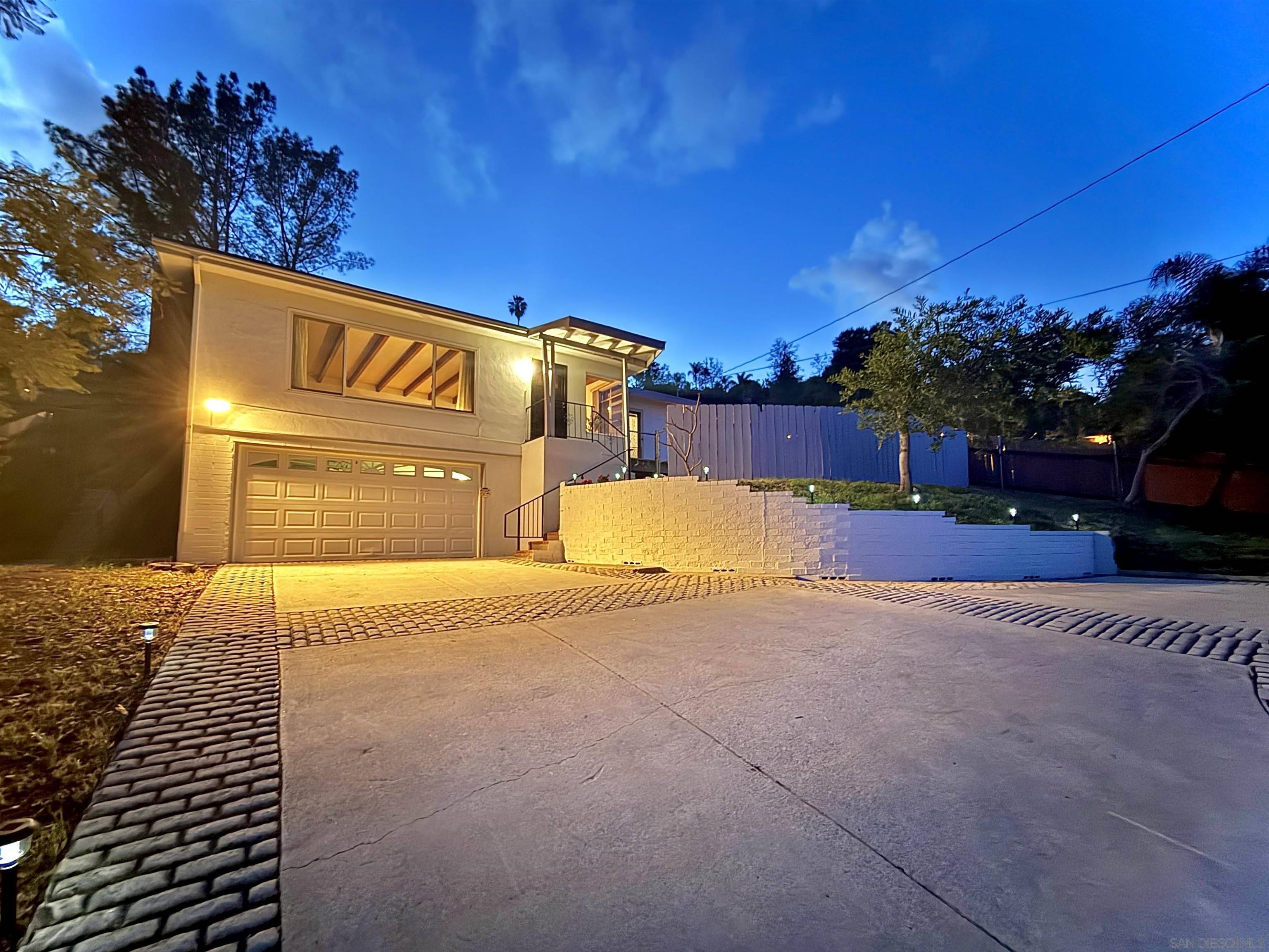 La Mesa, CA 91941,4124 Bancroft Dr