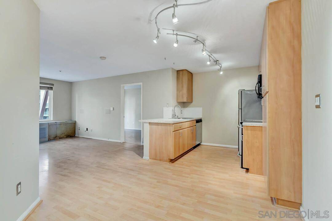 San Diego, CA 92101,1435 India St #512