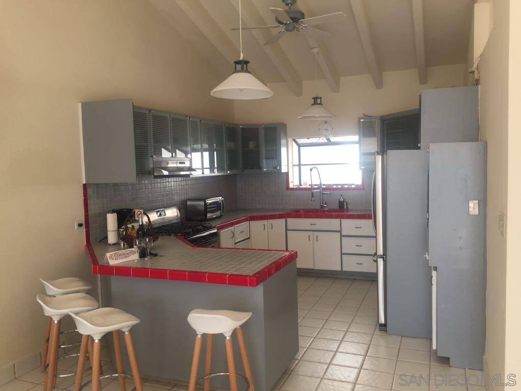 Tijuana, CA 99999,125 Calle Bahia Fracc San Antonio del Mar