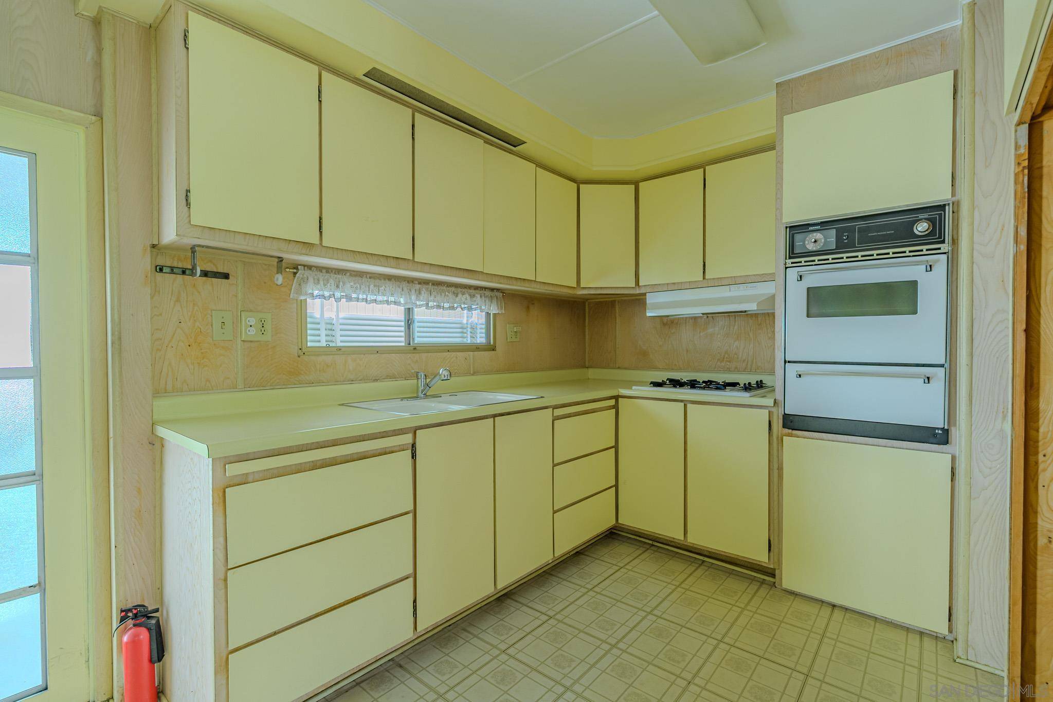 Valley Center, CA 92082,28890 Lilac Rd #19