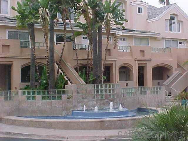 San Diego, CA 92130,12646 Carmel Country Road #153
