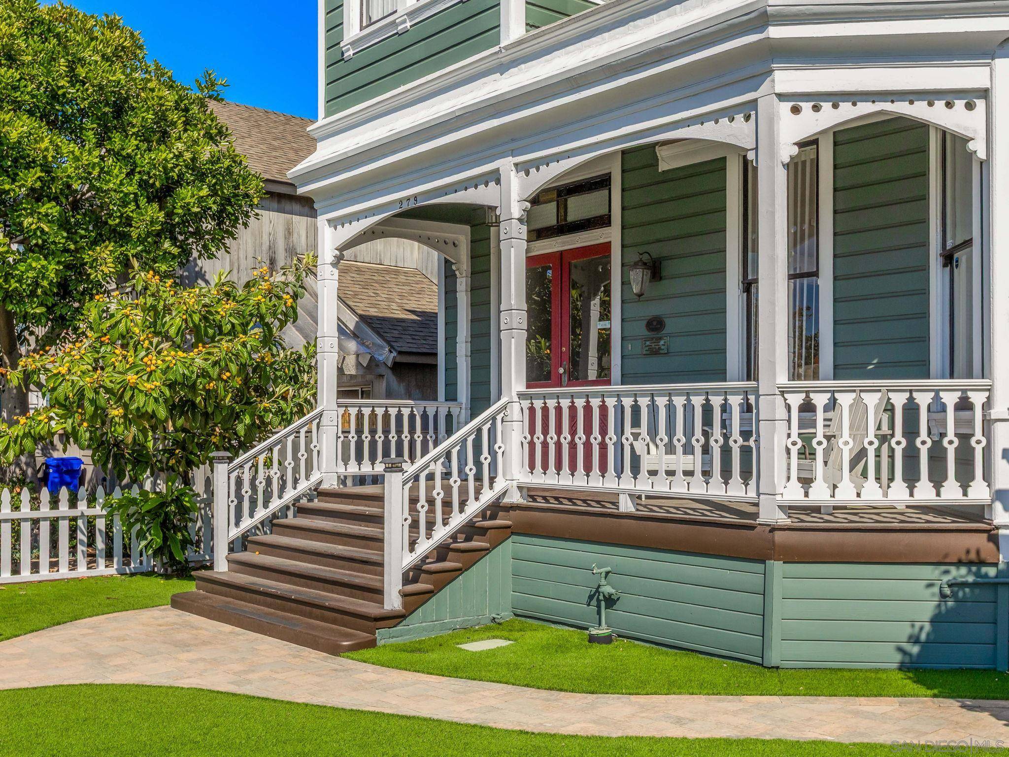 Coronado, CA 92118,277-79 C Ave