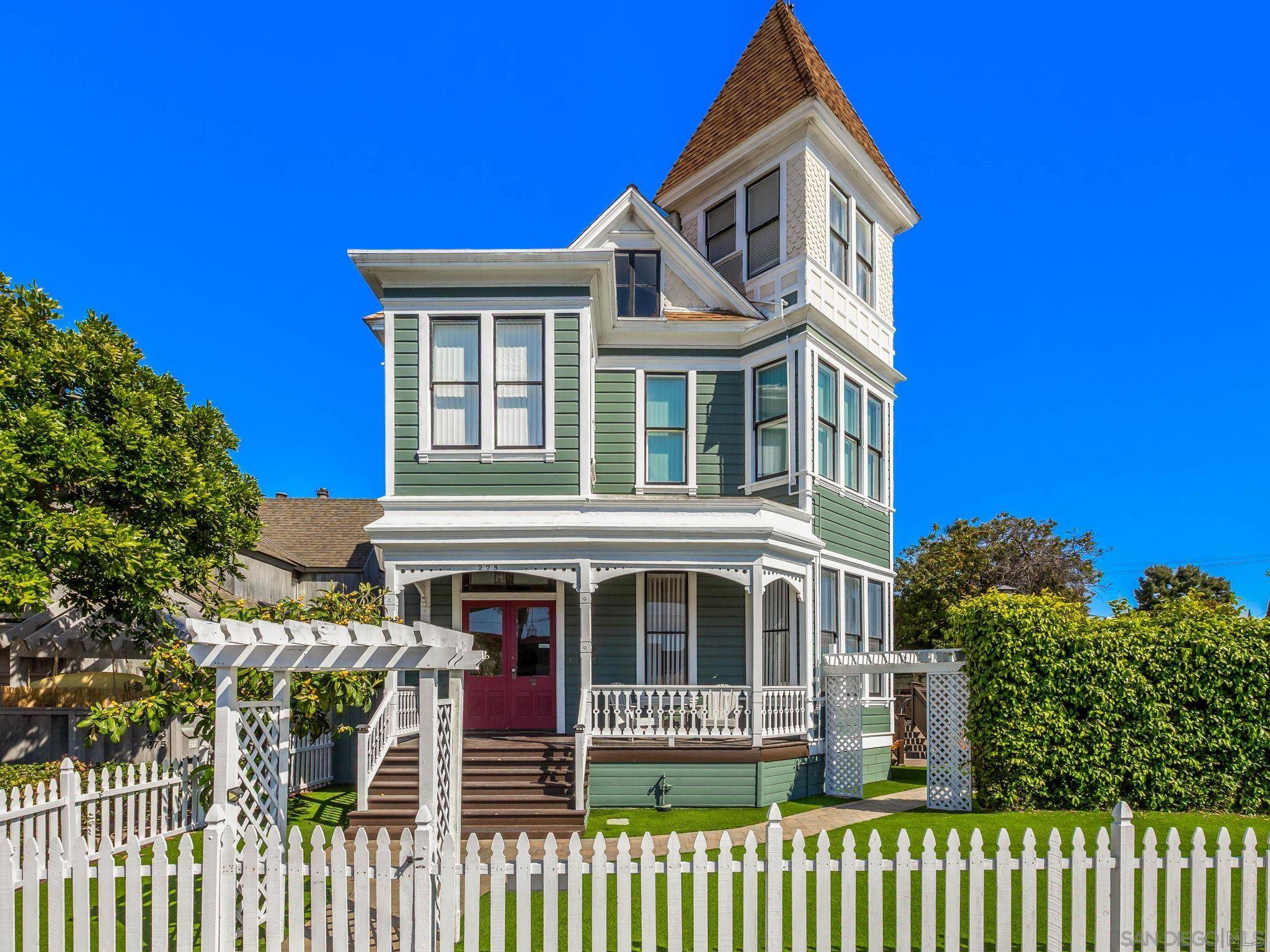 Coronado, CA 92118,277-79 C Ave
