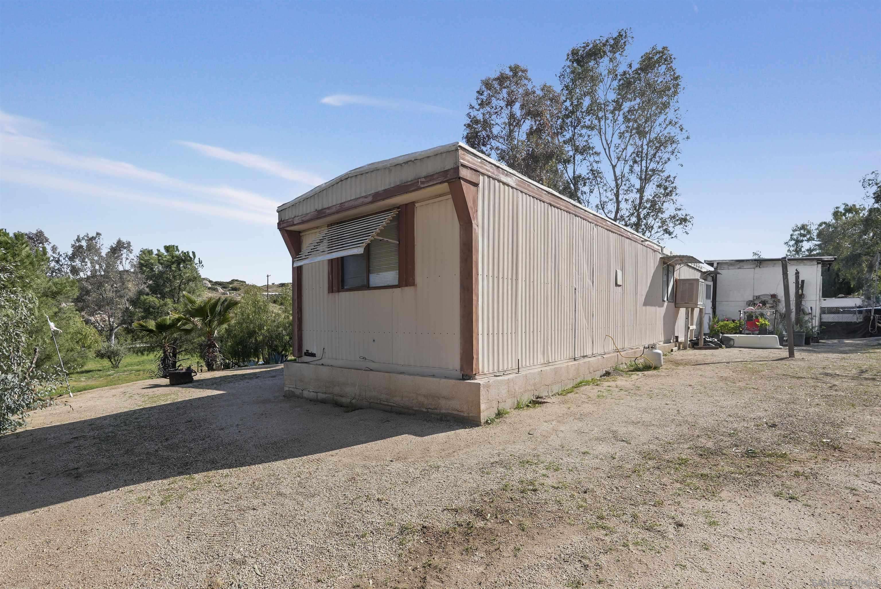 Hemet, CA 92544,40645 Sage Rd