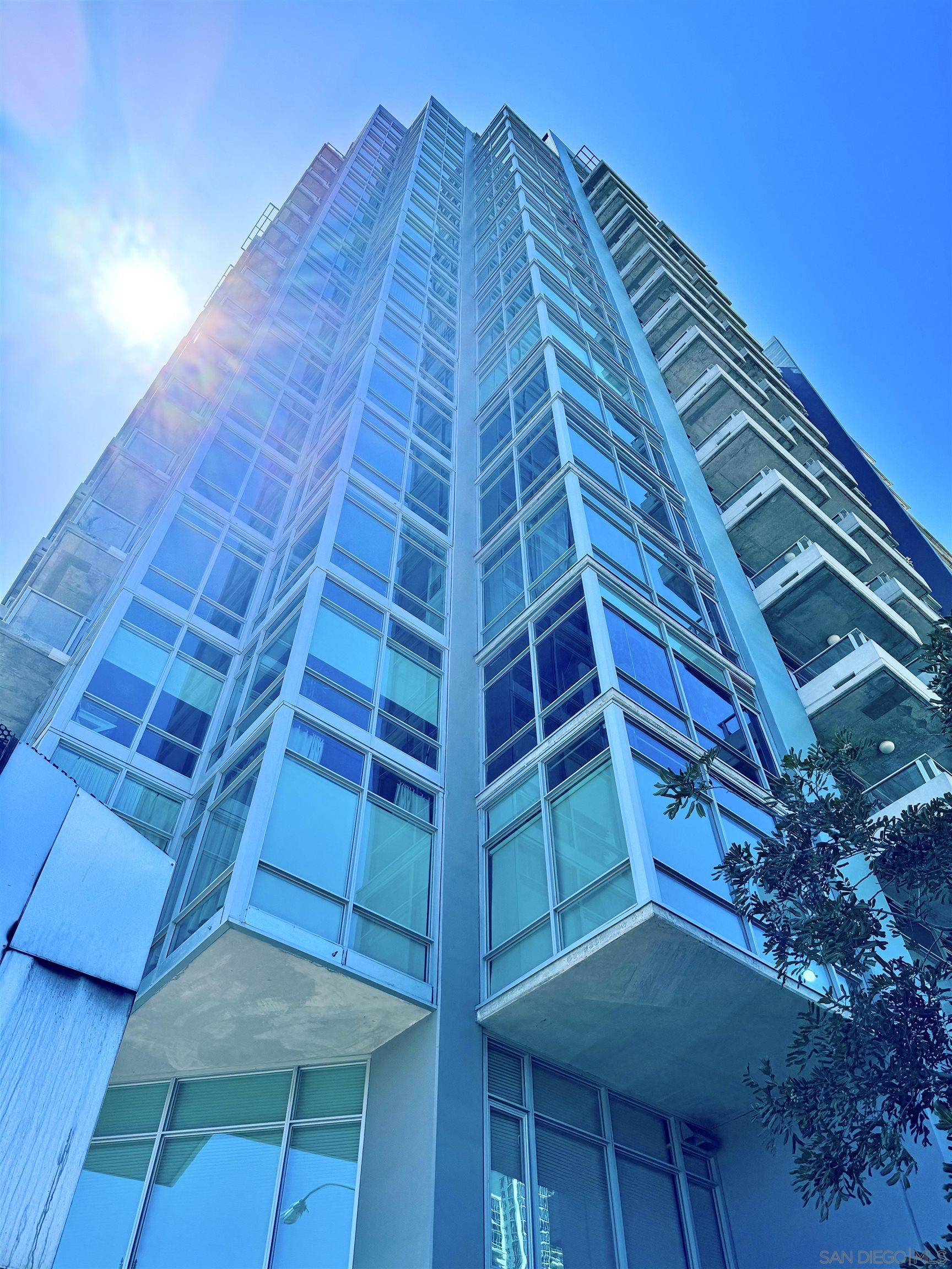 San Diego, CA 92101,1080 Park Blvd #816