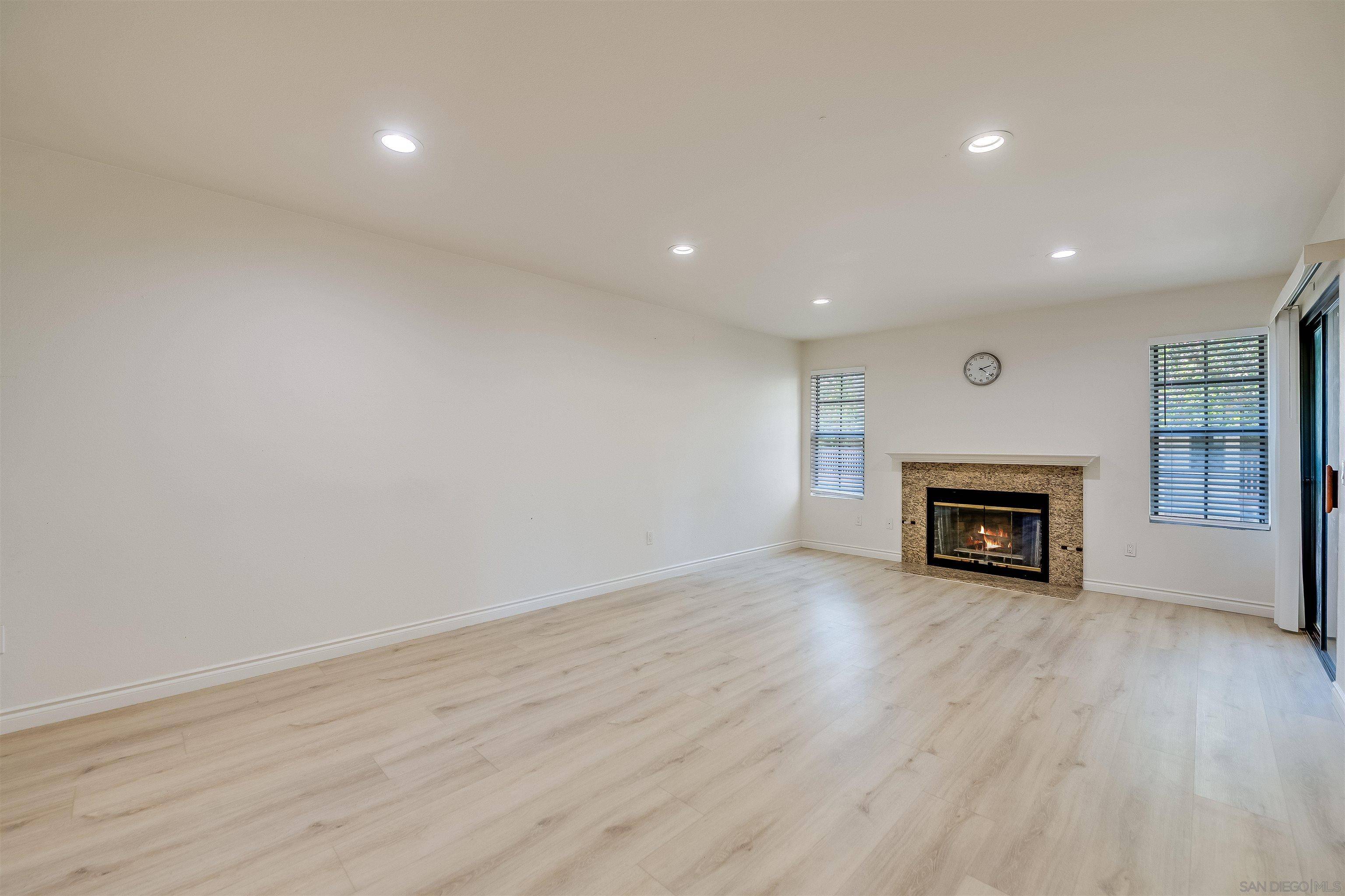 San Diego, CA 92128,12051 Alta Carmel Ct #208