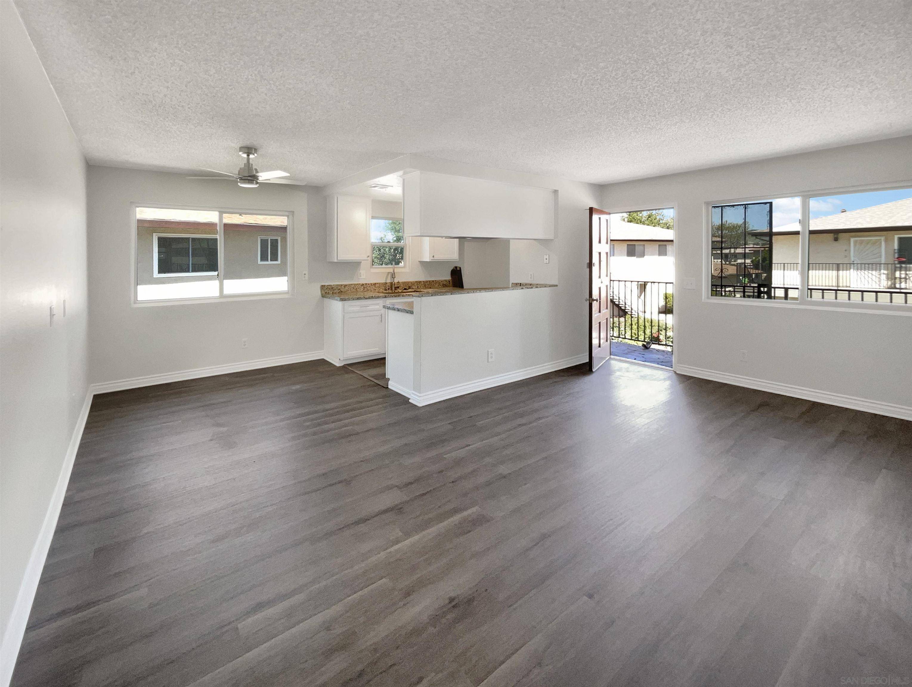 Santee, CA 92071,9860 Mission Viejo Ct #4