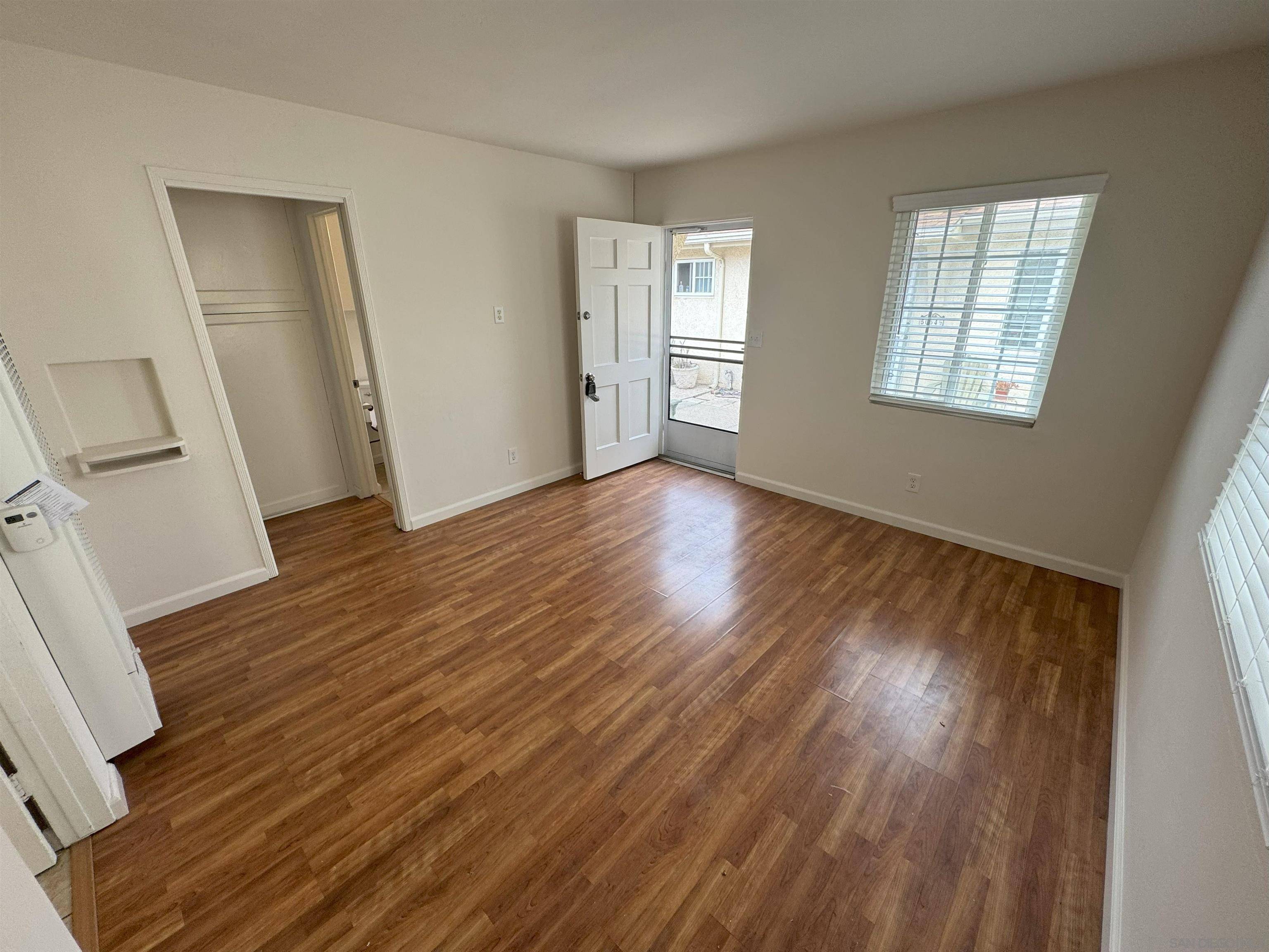 San Diego, CA 92107,5058-68 Santa Monica Ave #5062