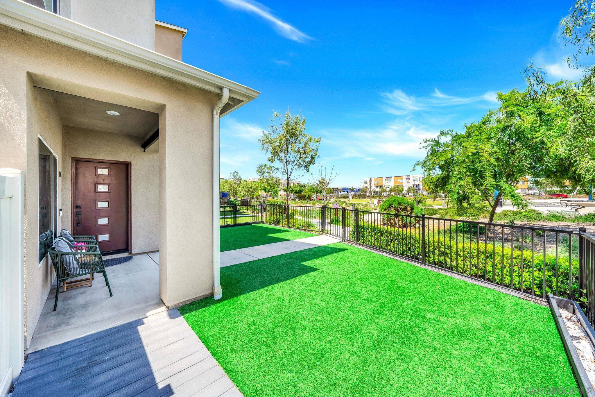 Chula Vista, CA 91915,2033 Aquarius St