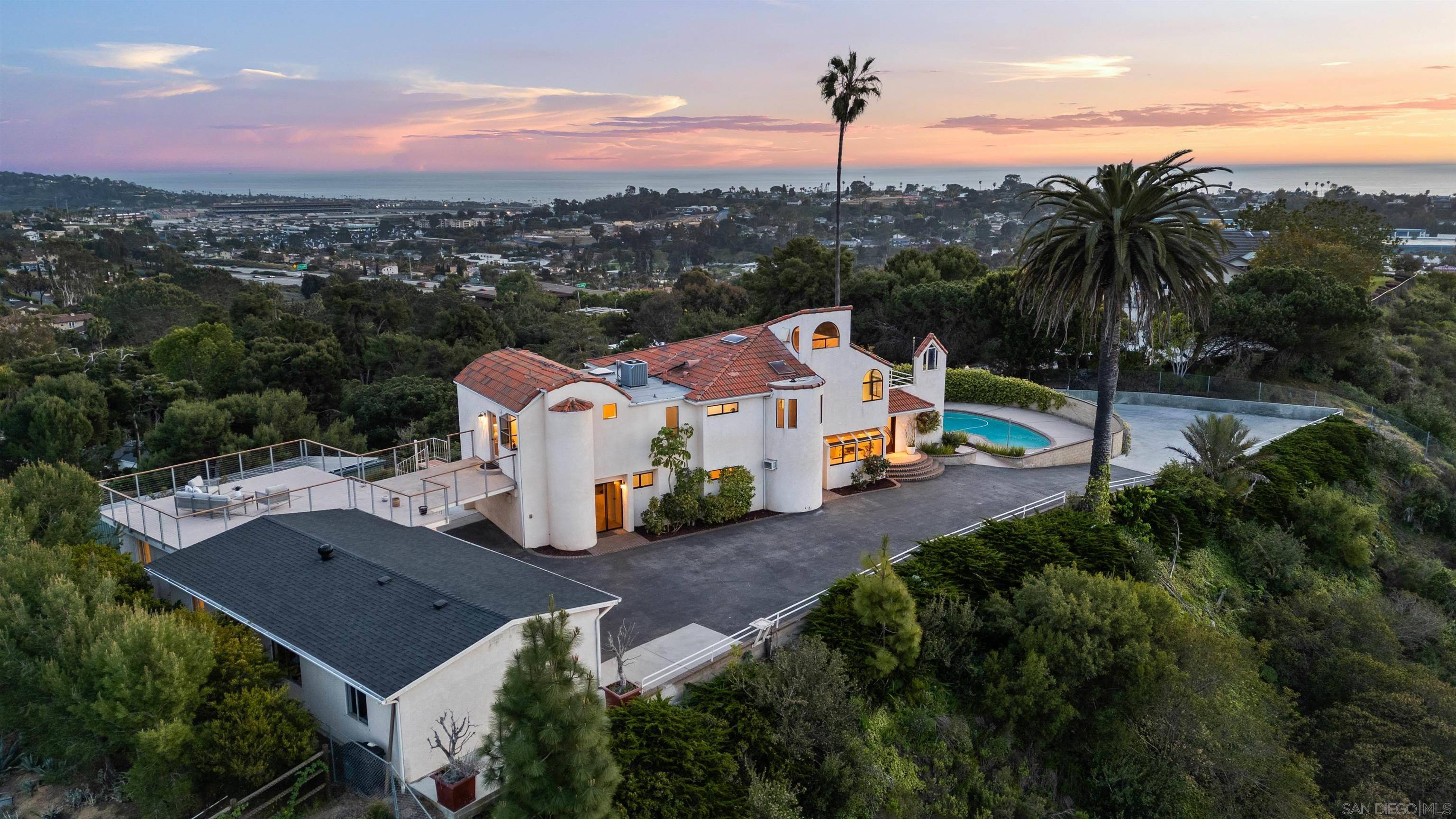 Del Mar, CA 92014,1050 Solana Dr
