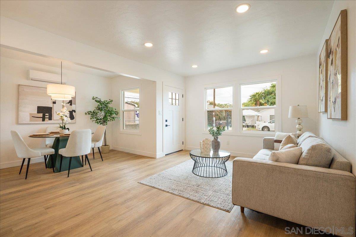 La Mesa, CA 91941,7486 Muriel Pl
