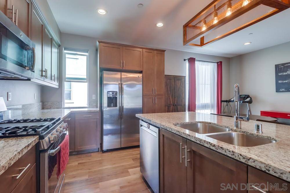Chula Vista, CA 91915,1875 Observation Way #4